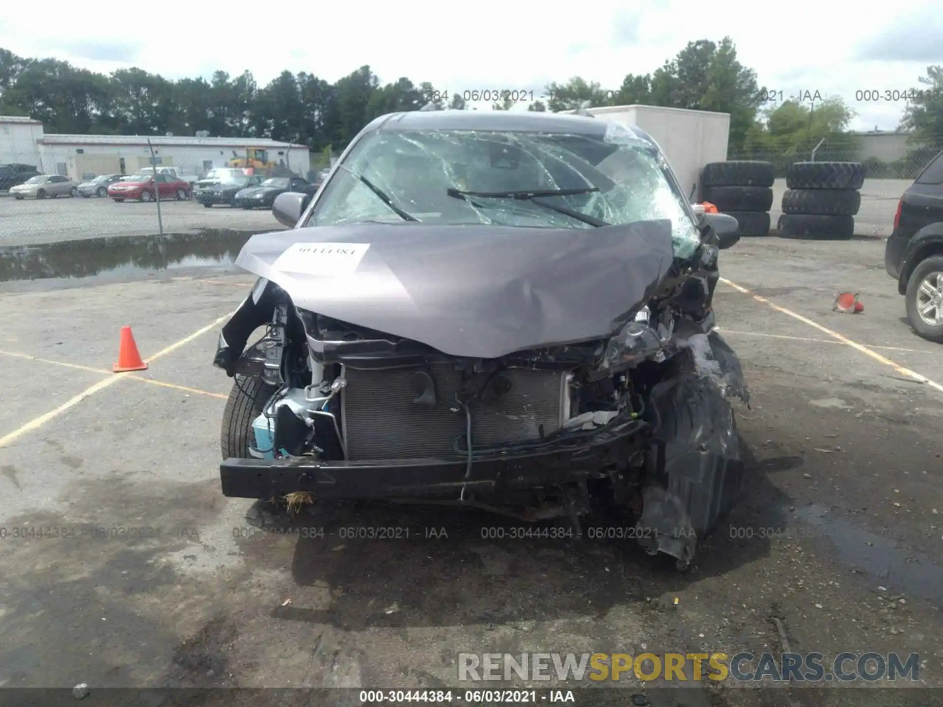 6 Photograph of a damaged car 5TDJZ3DC6LS234175 TOYOTA SIENNA 2020