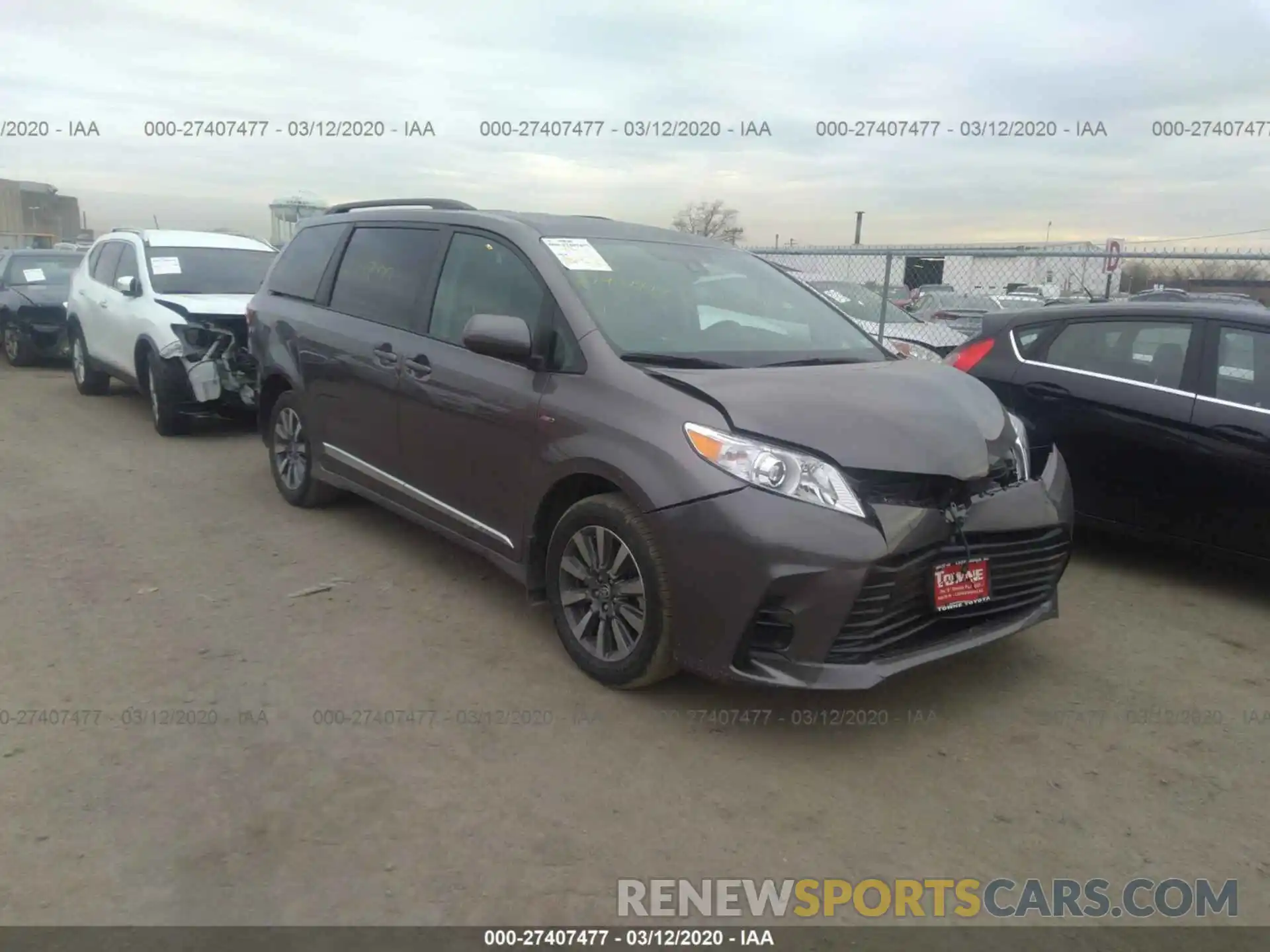 1 Photograph of a damaged car 5TDJZ3DC6LS243877 TOYOTA SIENNA 2020