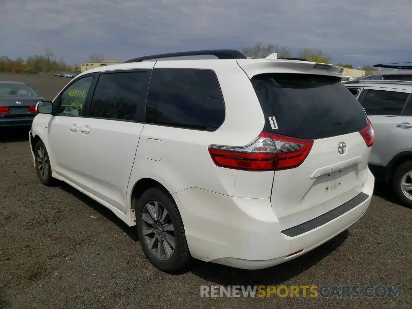 3 Фотография поврежденного автомобиля 5TDJZ3DC7LS246349 TOYOTA SIENNA 2020