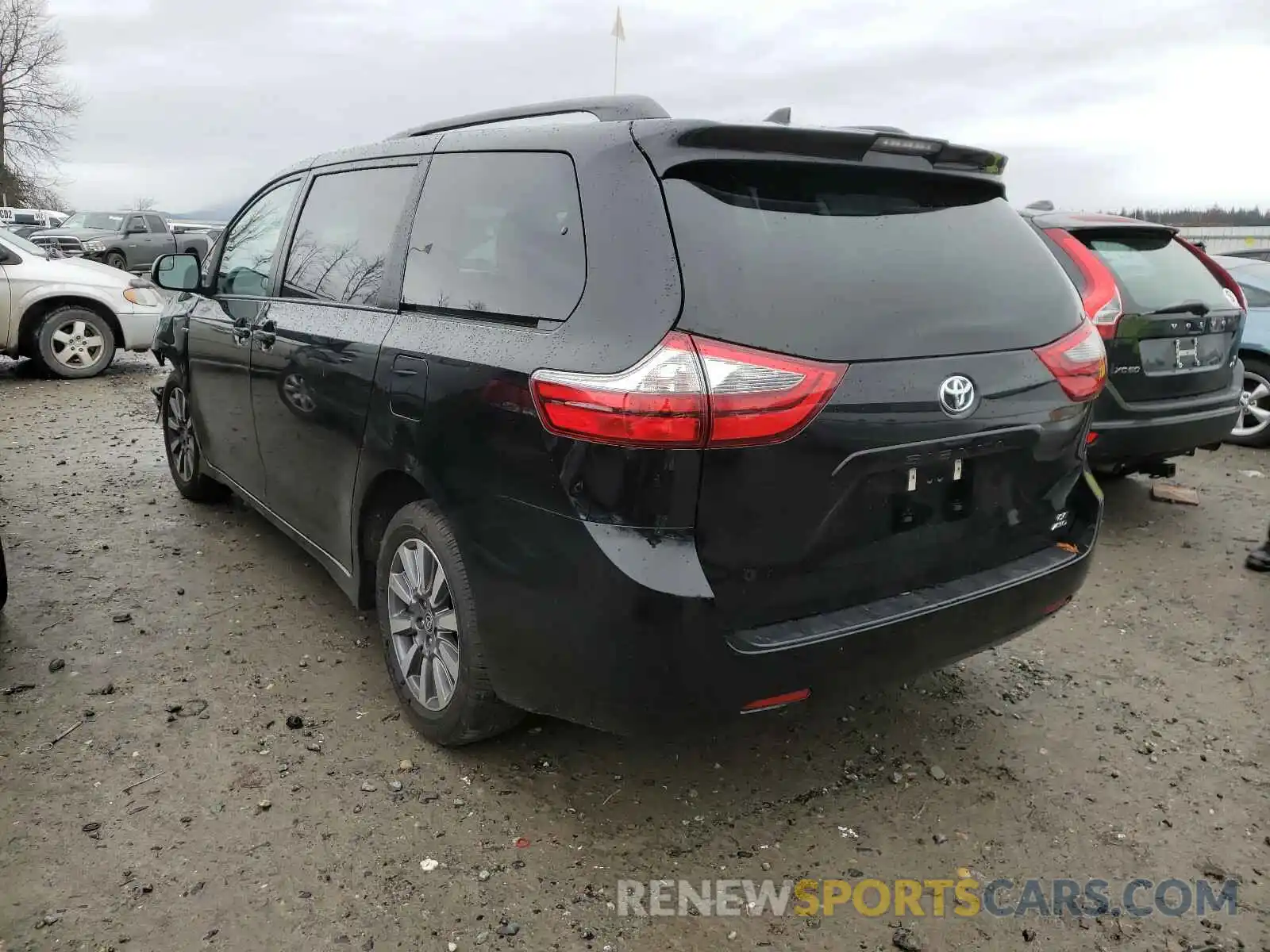 3 Photograph of a damaged car 5TDJZ3DC9LS251620 TOYOTA SIENNA 2020