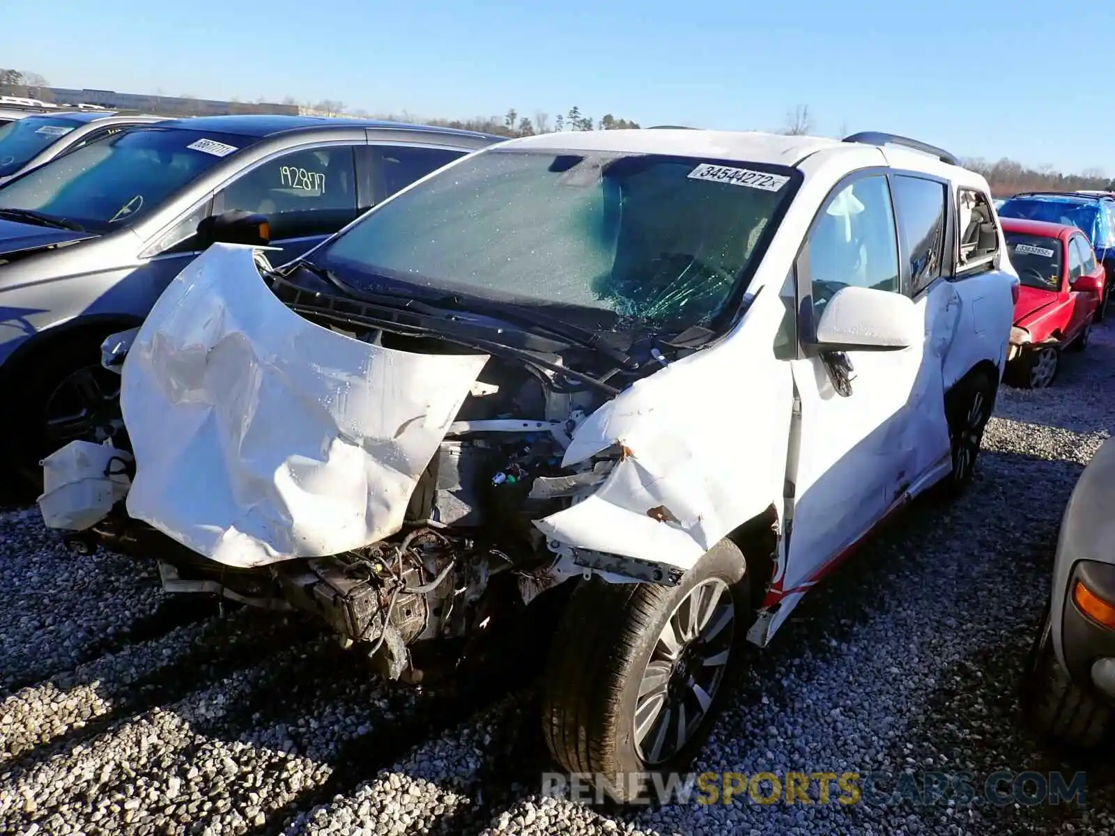 2 Photograph of a damaged car 5TDJZ3DCXLS239573 TOYOTA SIENNA 2020