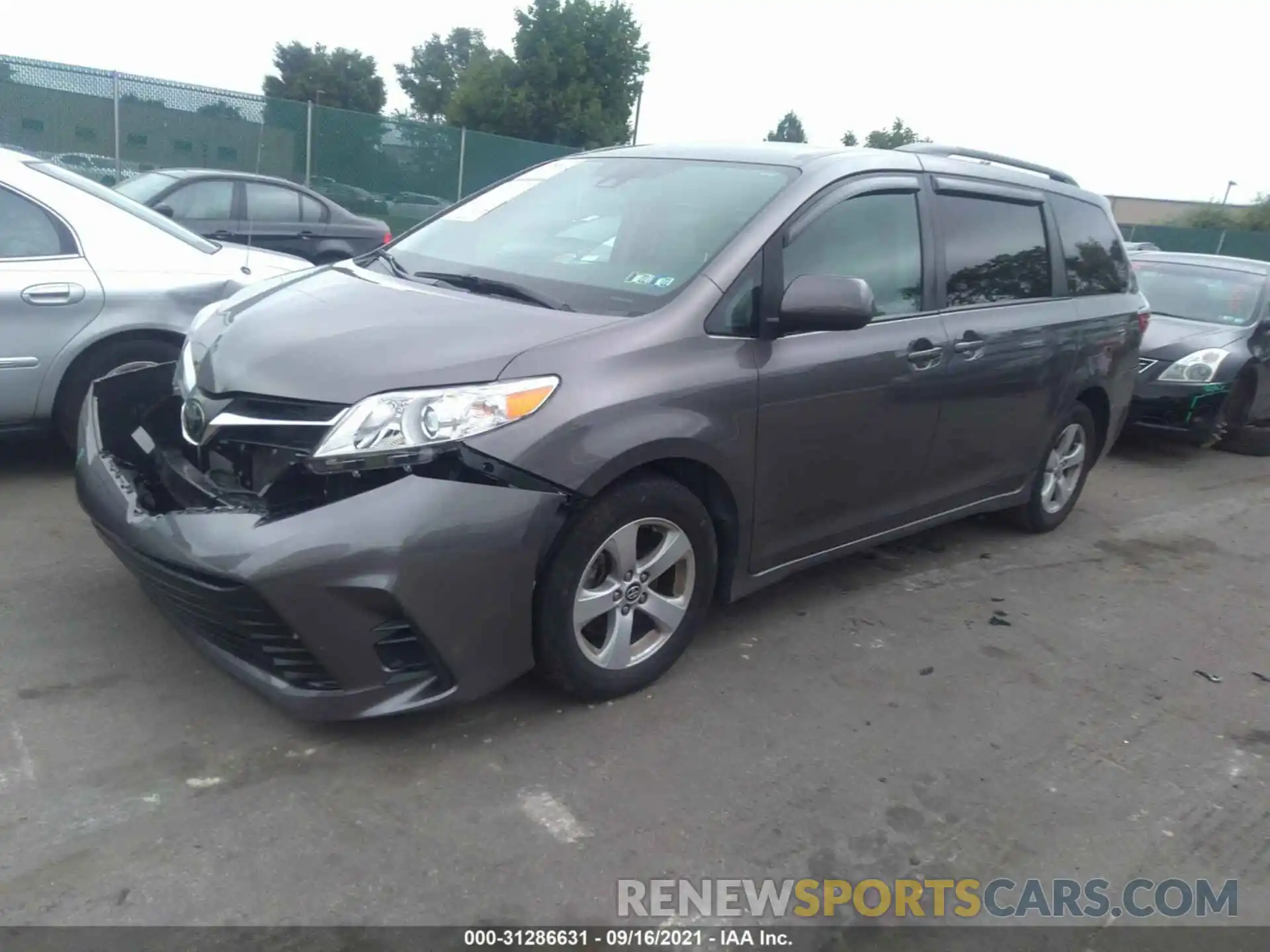 2 Фотография поврежденного автомобиля 5TDKZ3DC0LS029312 TOYOTA SIENNA 2020