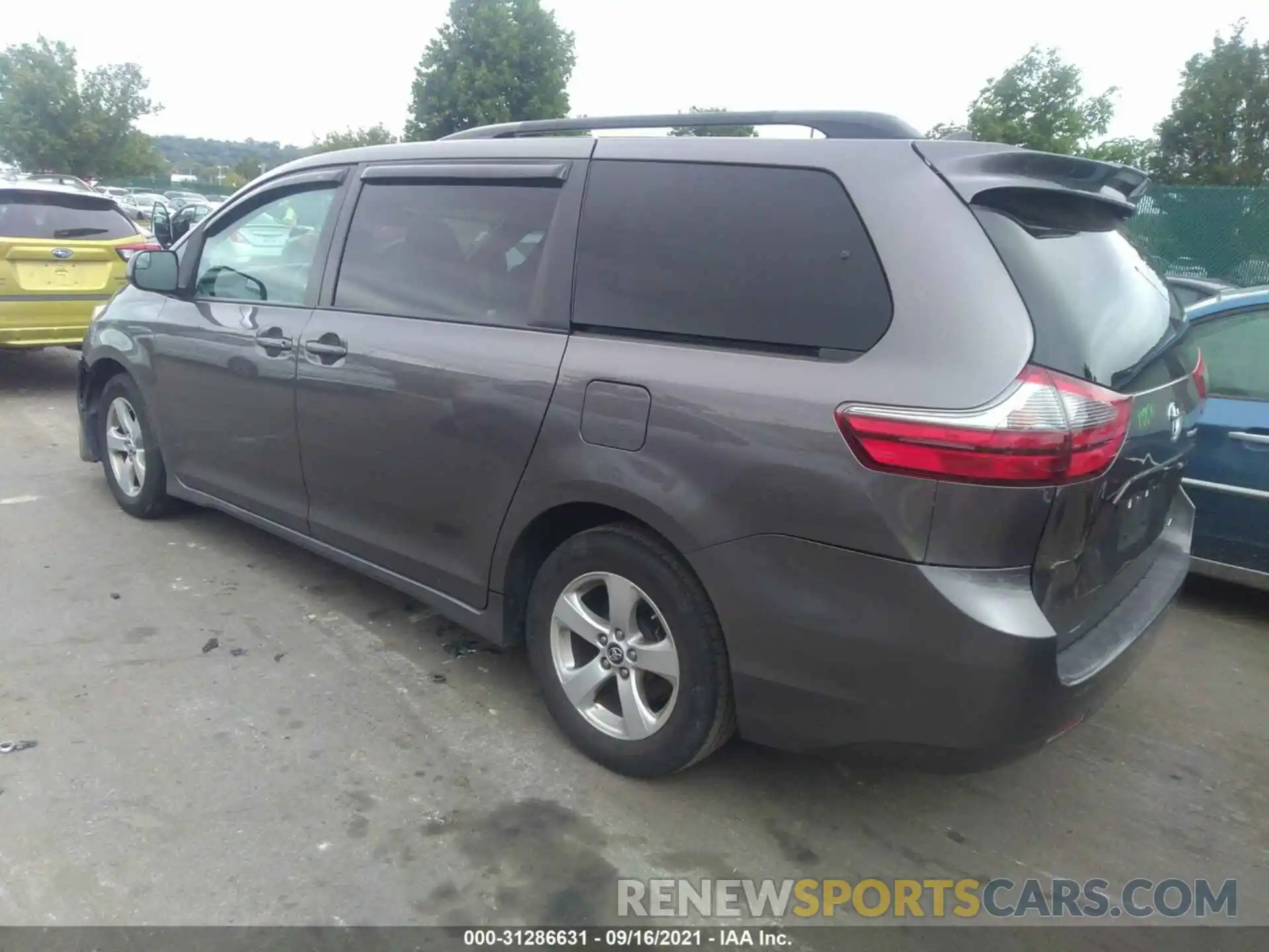 3 Фотография поврежденного автомобиля 5TDKZ3DC0LS029312 TOYOTA SIENNA 2020