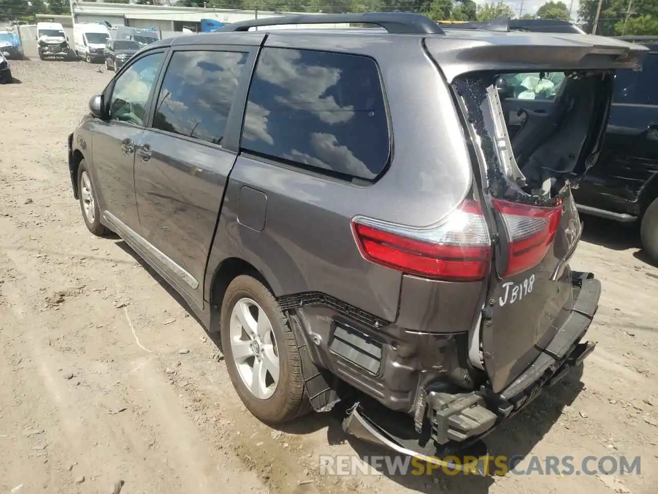 3 Photograph of a damaged car 5TDKZ3DC0LS036082 TOYOTA SIENNA 2020