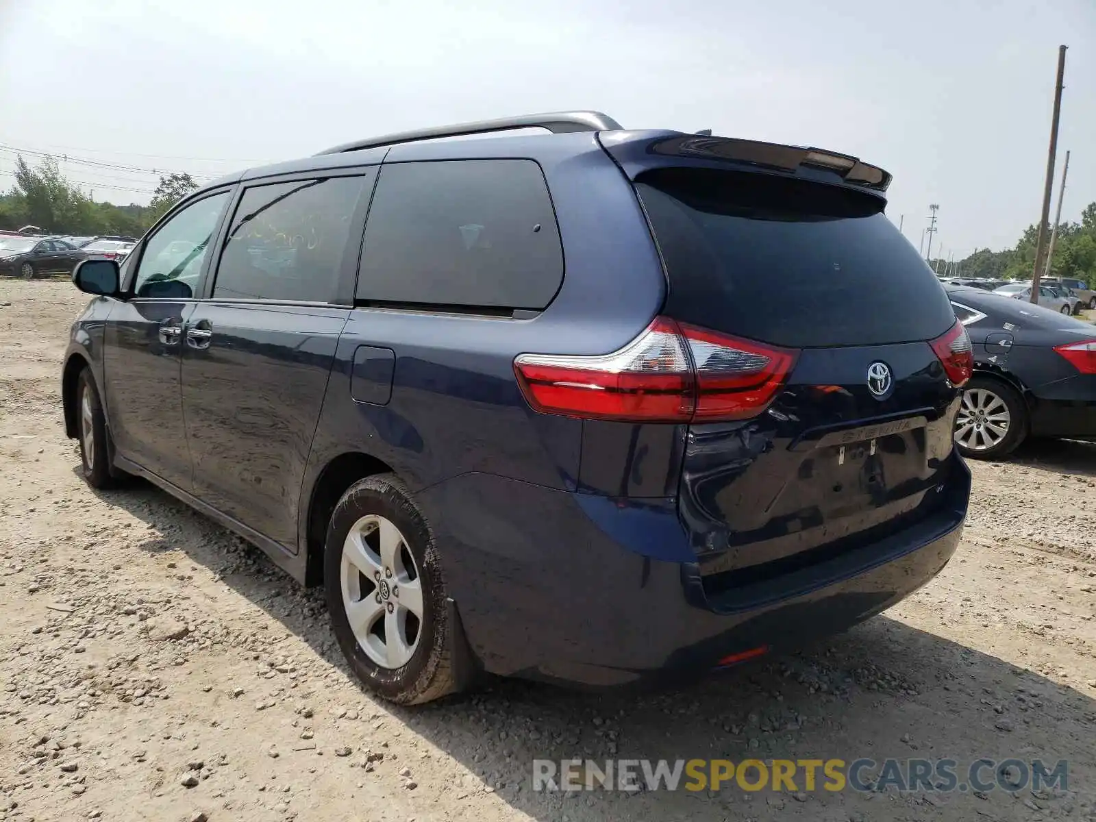 3 Photograph of a damaged car 5TDKZ3DC0LS038365 TOYOTA SIENNA 2020