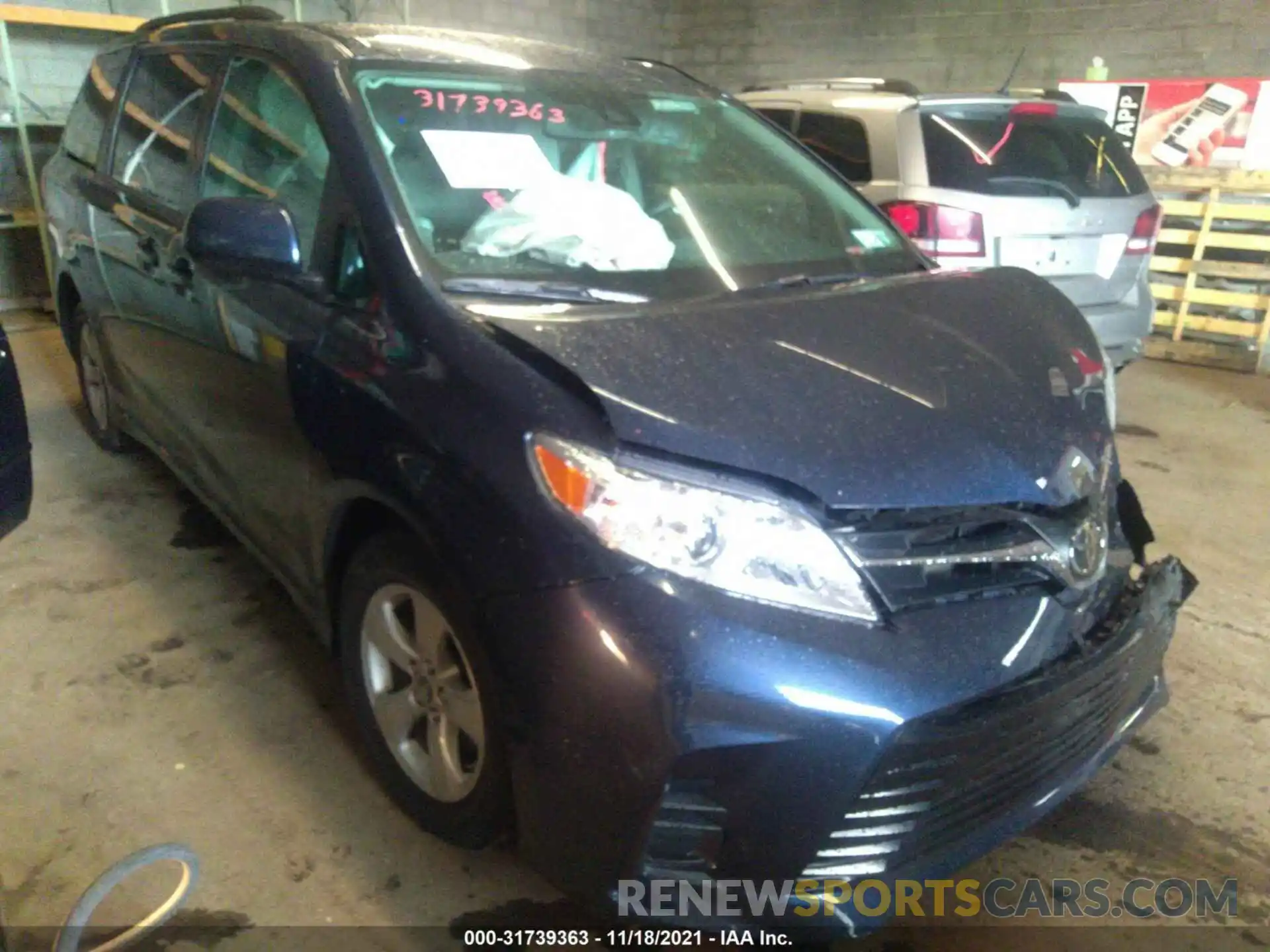 1 Photograph of a damaged car 5TDKZ3DC0LS038673 TOYOTA SIENNA 2020