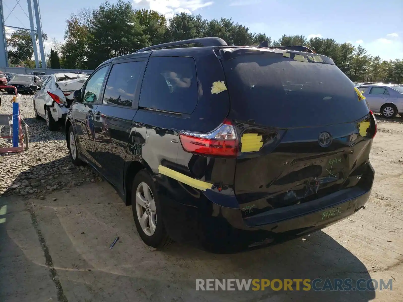 3 Photograph of a damaged car 5TDKZ3DC0LS048202 TOYOTA SIENNA 2020