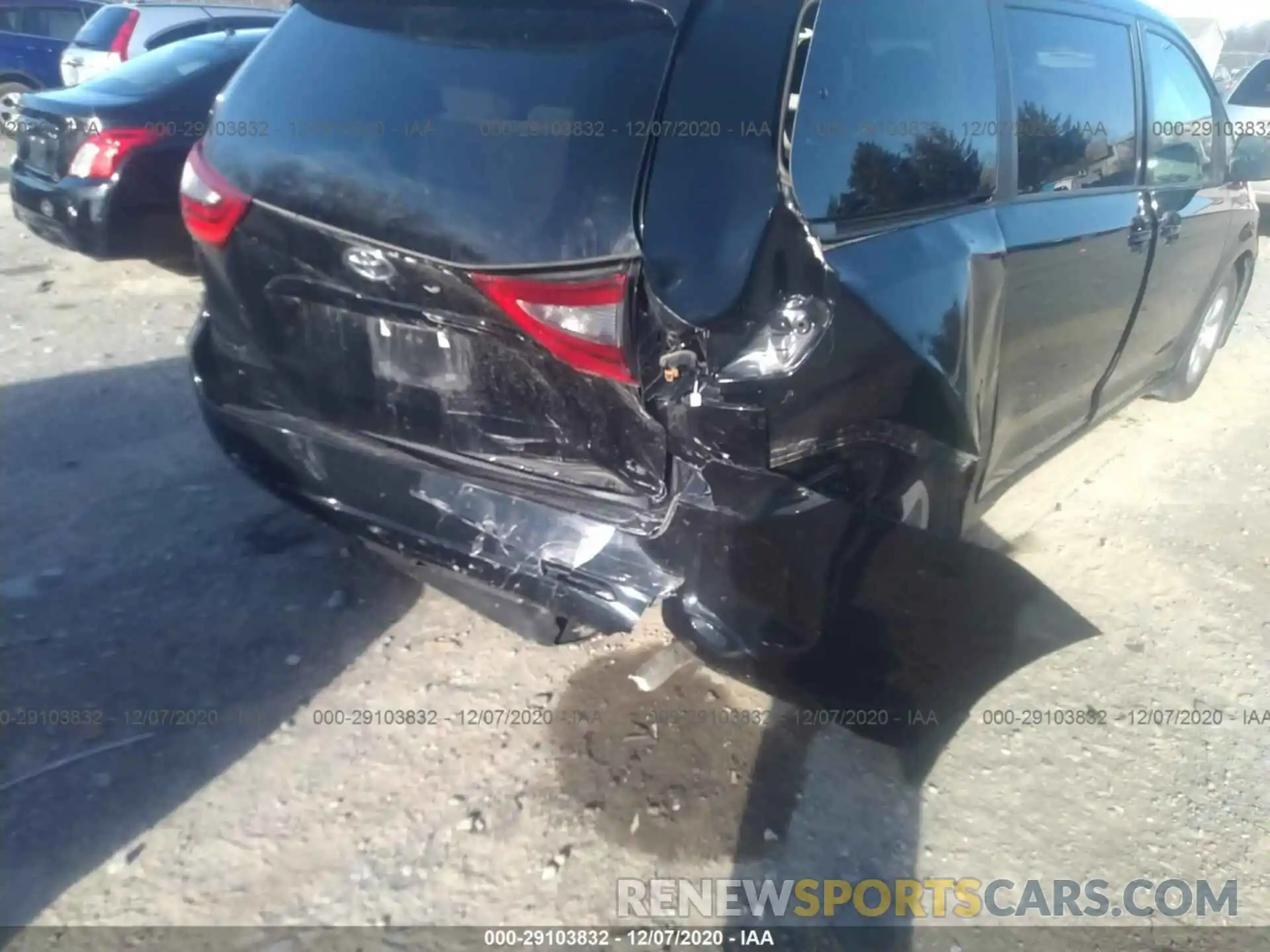 6 Photograph of a damaged car 5TDKZ3DC0LS055103 TOYOTA SIENNA 2020