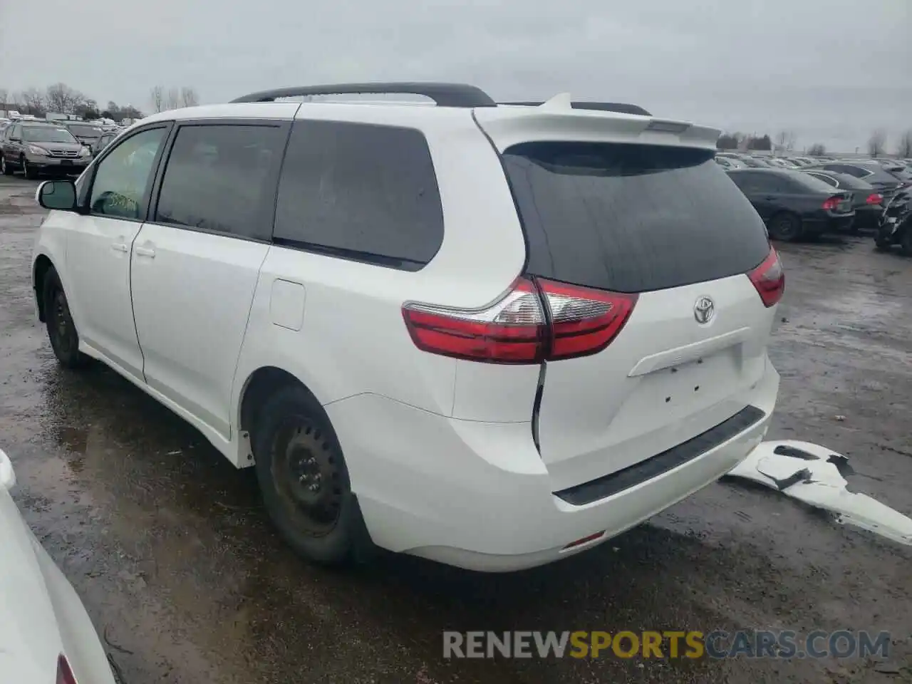 3 Photograph of a damaged car 5TDKZ3DC0LS060026 TOYOTA SIENNA 2020