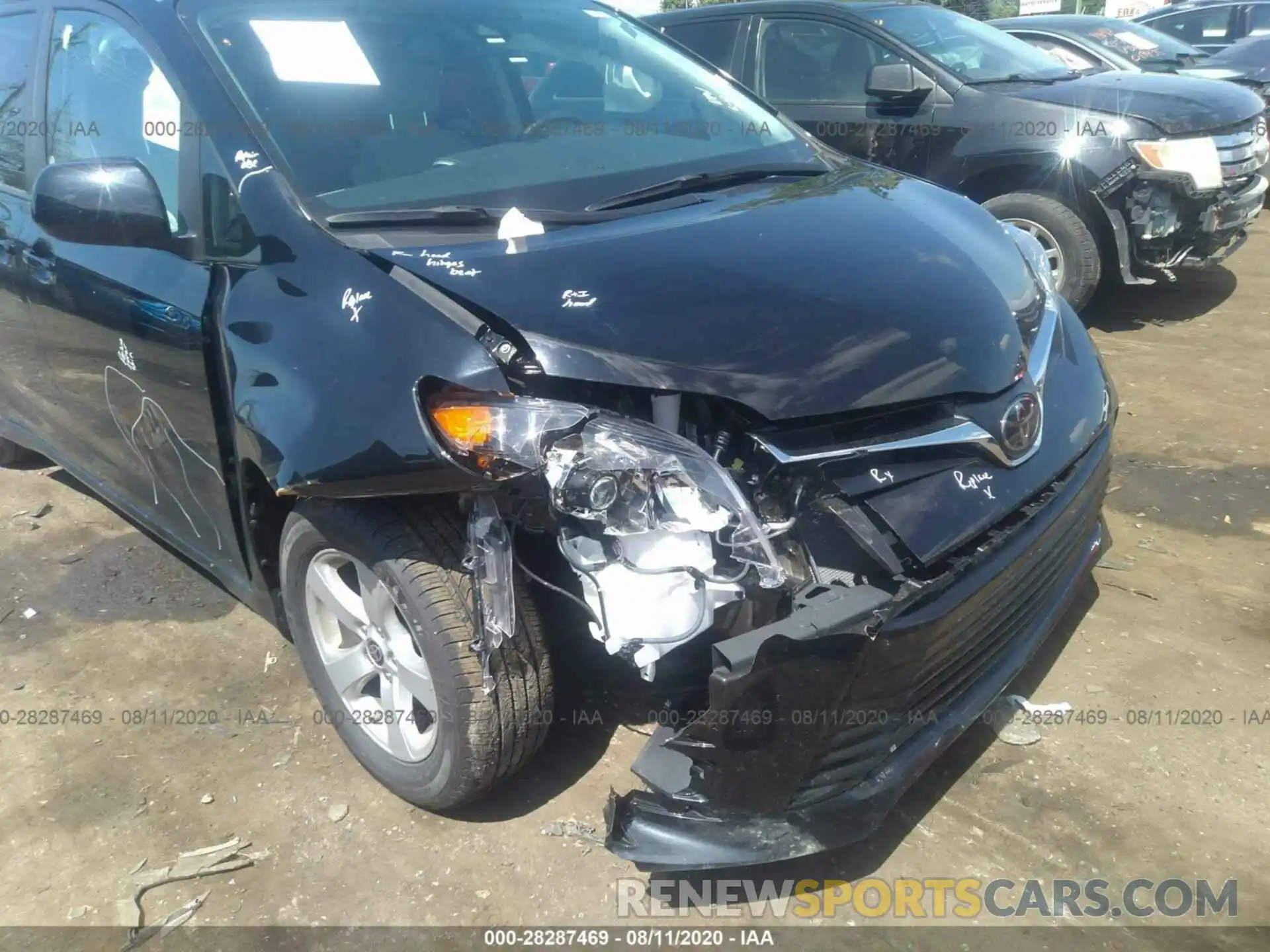 6 Photograph of a damaged car 5TDKZ3DC0LS064108 TOYOTA SIENNA 2020