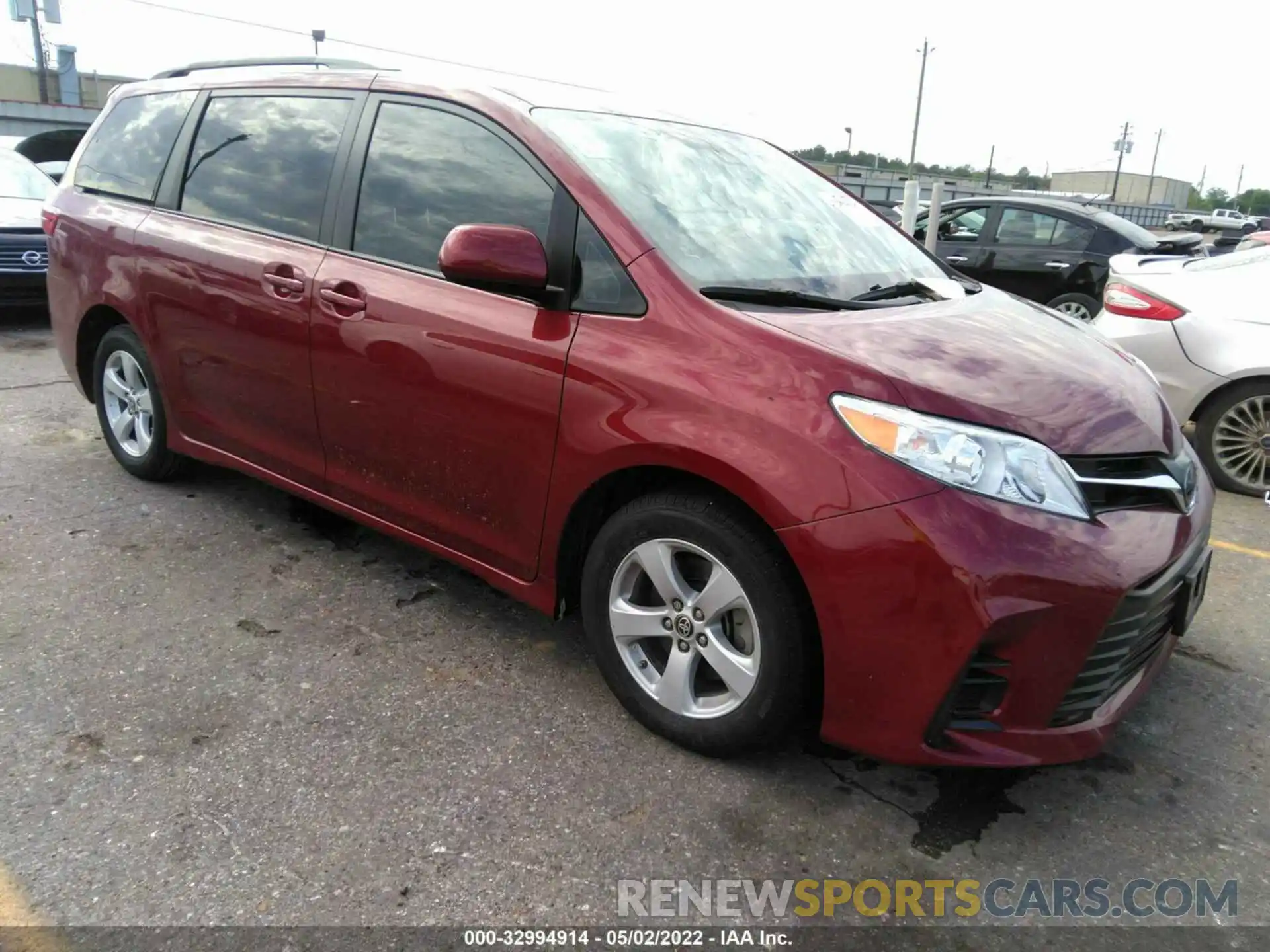 1 Photograph of a damaged car 5TDKZ3DC0LS071415 TOYOTA SIENNA 2020