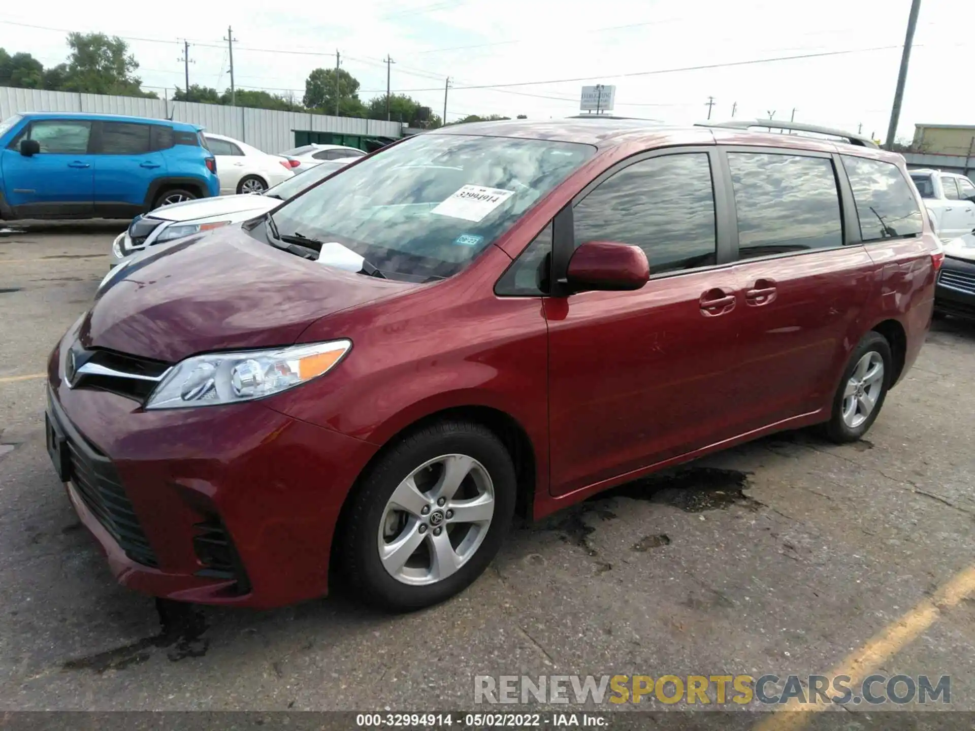 2 Photograph of a damaged car 5TDKZ3DC0LS071415 TOYOTA SIENNA 2020