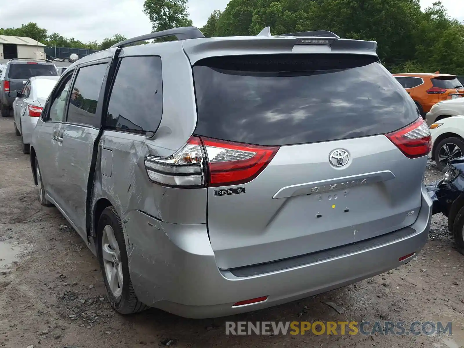 3 Photograph of a damaged car 5TDKZ3DC1LS025978 TOYOTA SIENNA 2020