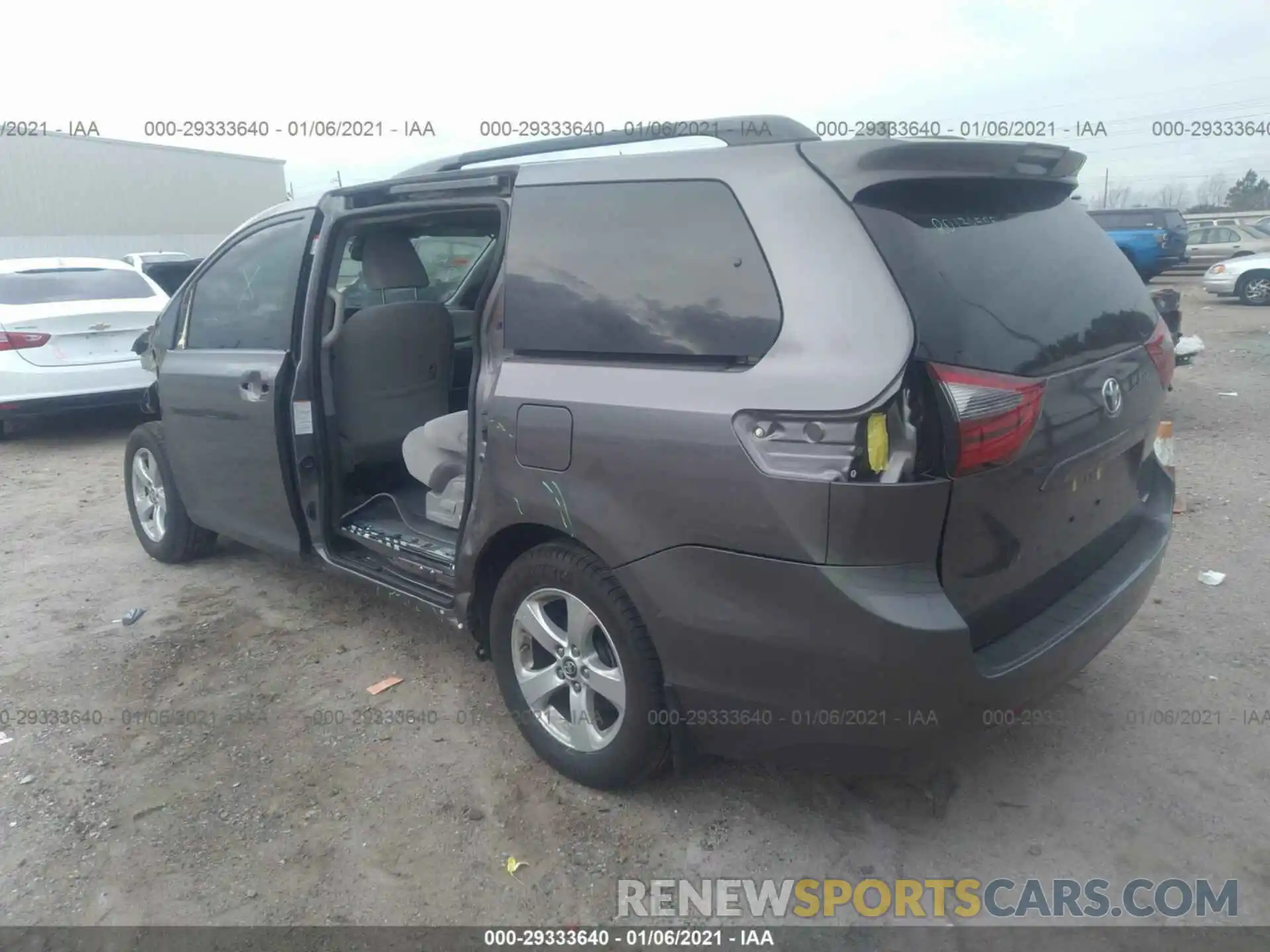 3 Photograph of a damaged car 5TDKZ3DC1LS027312 TOYOTA SIENNA 2020