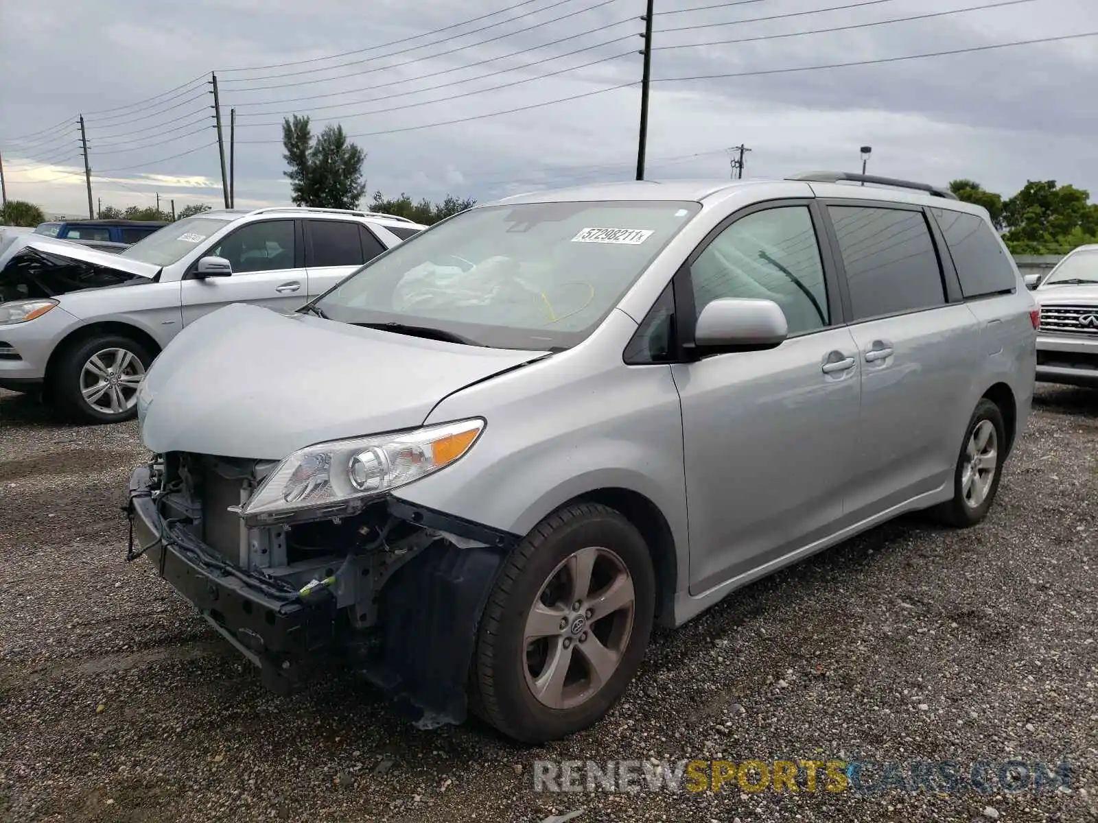 2 Photograph of a damaged car 5TDKZ3DC1LS027634 TOYOTA SIENNA 2020