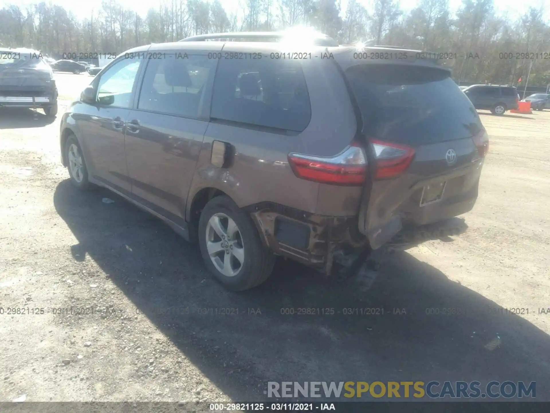 3 Photograph of a damaged car 5TDKZ3DC1LS038861 TOYOTA SIENNA 2020