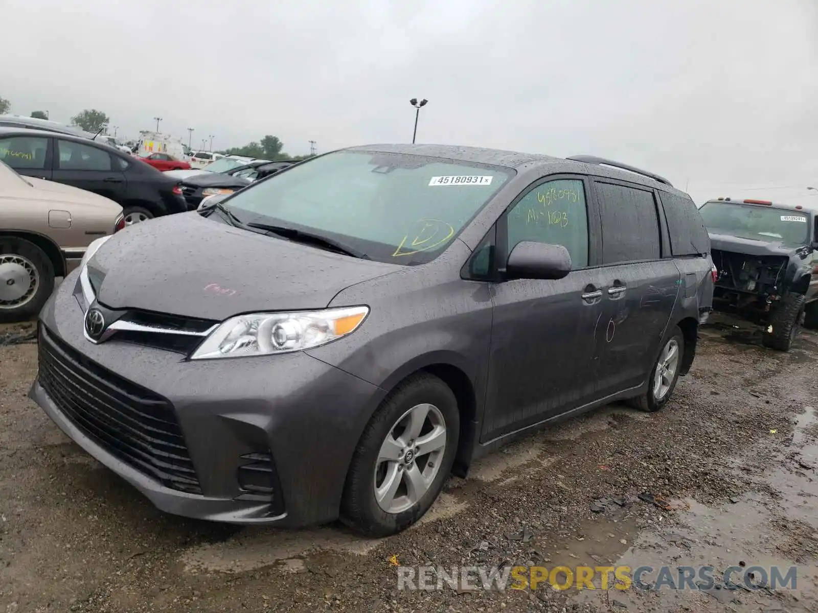 2 Photograph of a damaged car 5TDKZ3DC1LS050542 TOYOTA SIENNA 2020