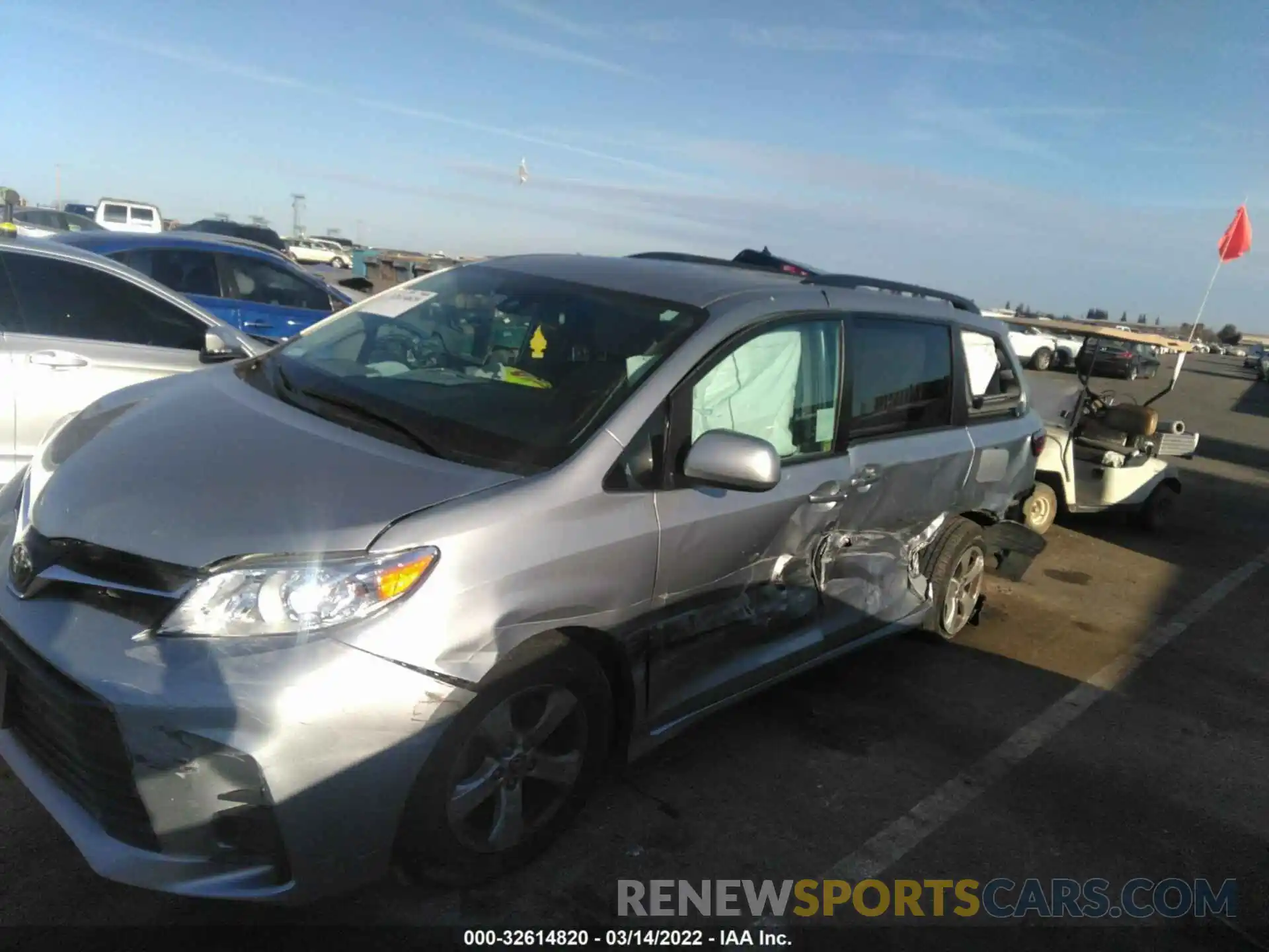 2 Photograph of a damaged car 5TDKZ3DC1LS053490 TOYOTA SIENNA 2020