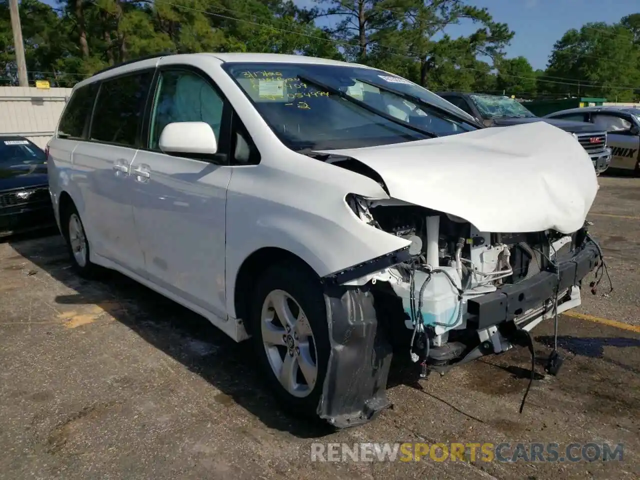 1 Photograph of a damaged car 5TDKZ3DC1LS054994 TOYOTA SIENNA 2020