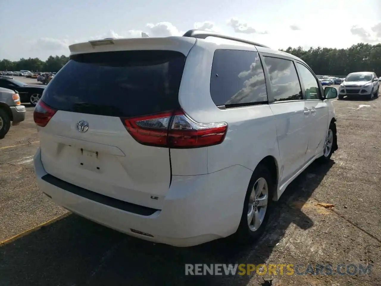 4 Photograph of a damaged car 5TDKZ3DC1LS054994 TOYOTA SIENNA 2020