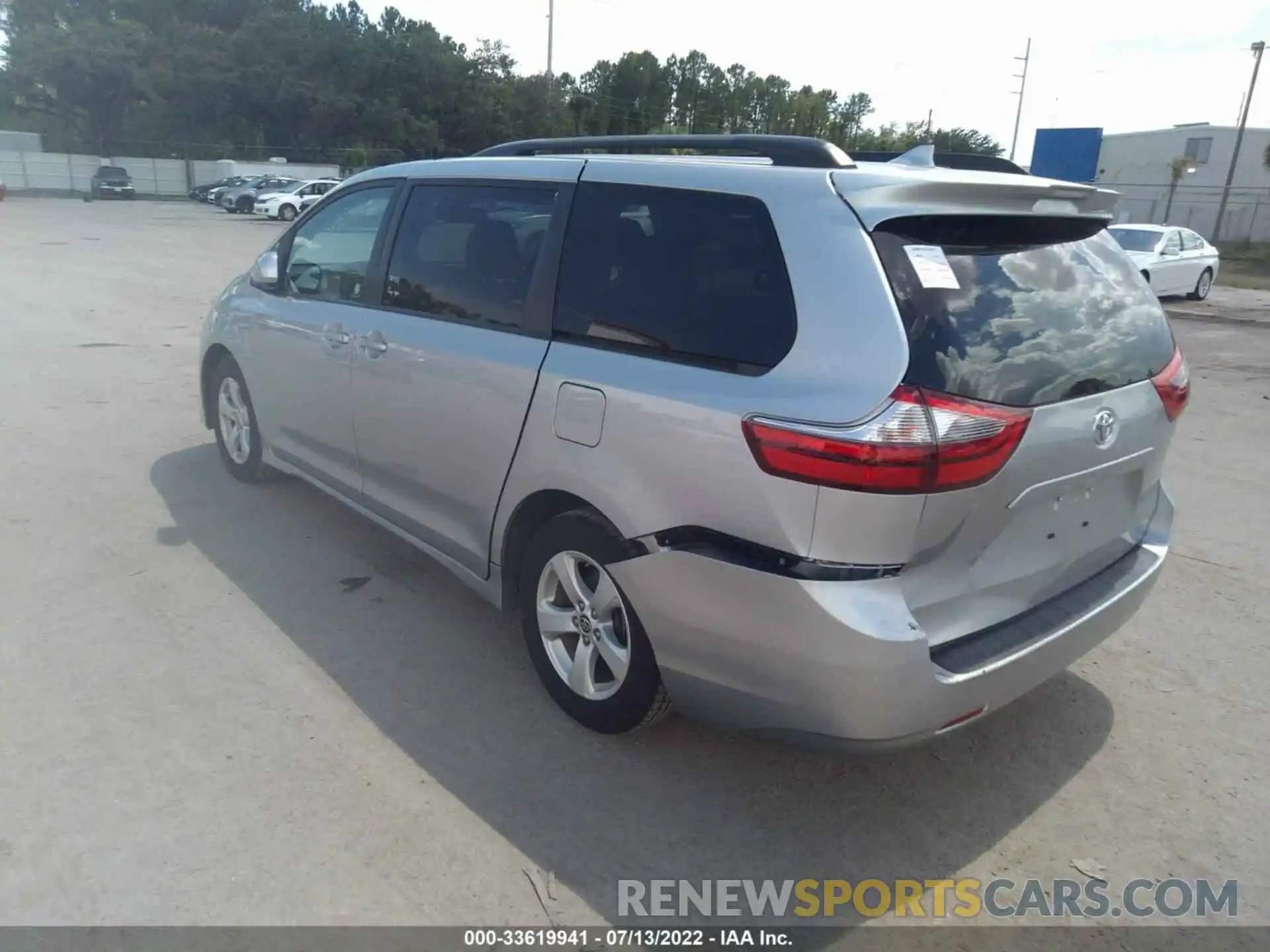 3 Фотография поврежденного автомобиля 5TDKZ3DC1LS059841 TOYOTA SIENNA 2020