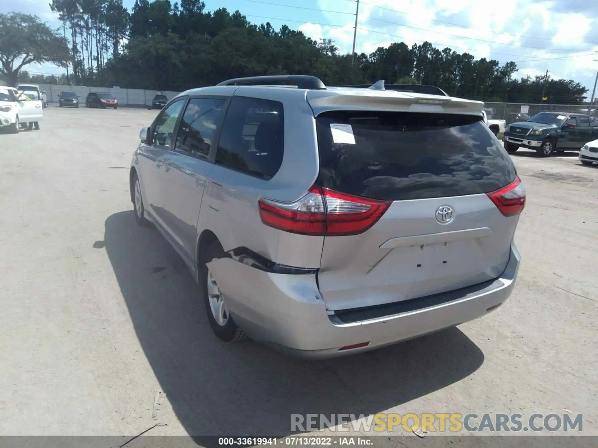 6 Photograph of a damaged car 5TDKZ3DC1LS059841 TOYOTA SIENNA 2020