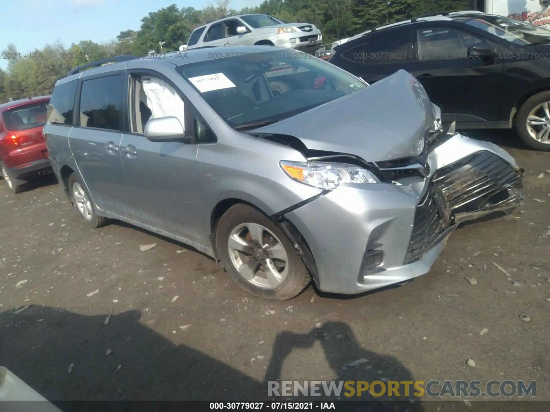 1 Photograph of a damaged car 5TDKZ3DC1LS060066 TOYOTA SIENNA 2020