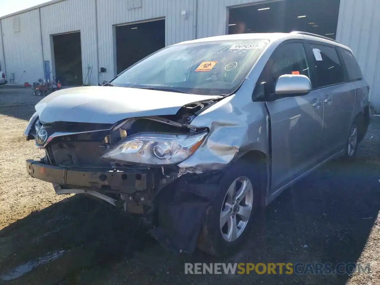 2 Photograph of a damaged car 5TDKZ3DC1LS065056 TOYOTA SIENNA 2020