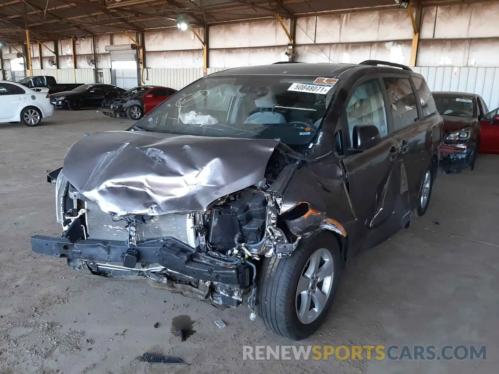 2 Photograph of a damaged car 5TDKZ3DC1LS065123 TOYOTA SIENNA 2020