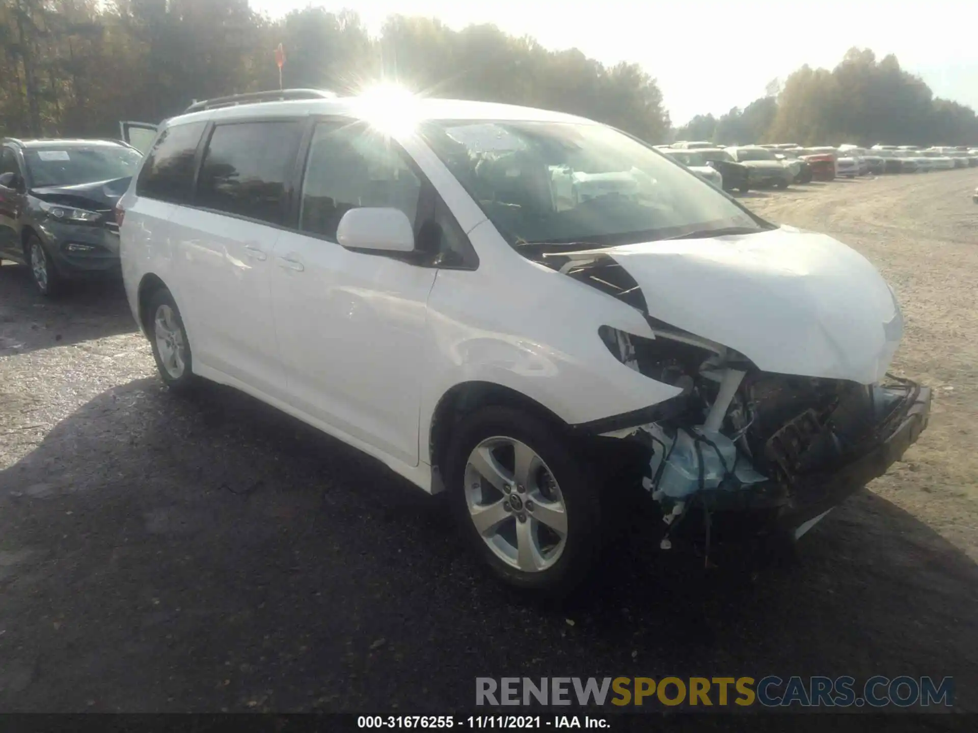 1 Photograph of a damaged car 5TDKZ3DC1LS065235 TOYOTA SIENNA 2020