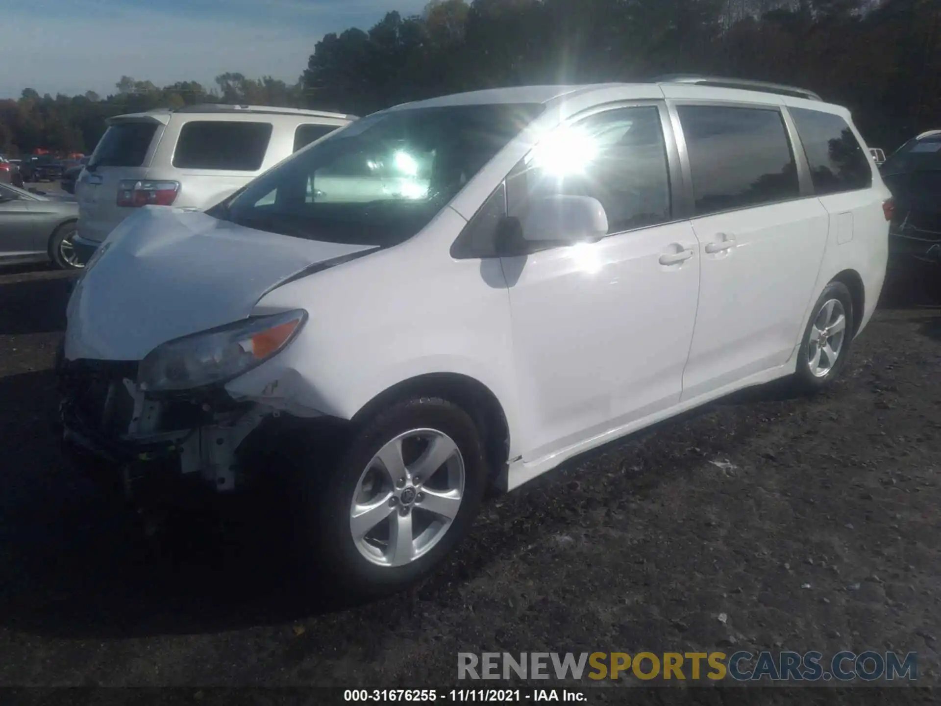 2 Photograph of a damaged car 5TDKZ3DC1LS065235 TOYOTA SIENNA 2020