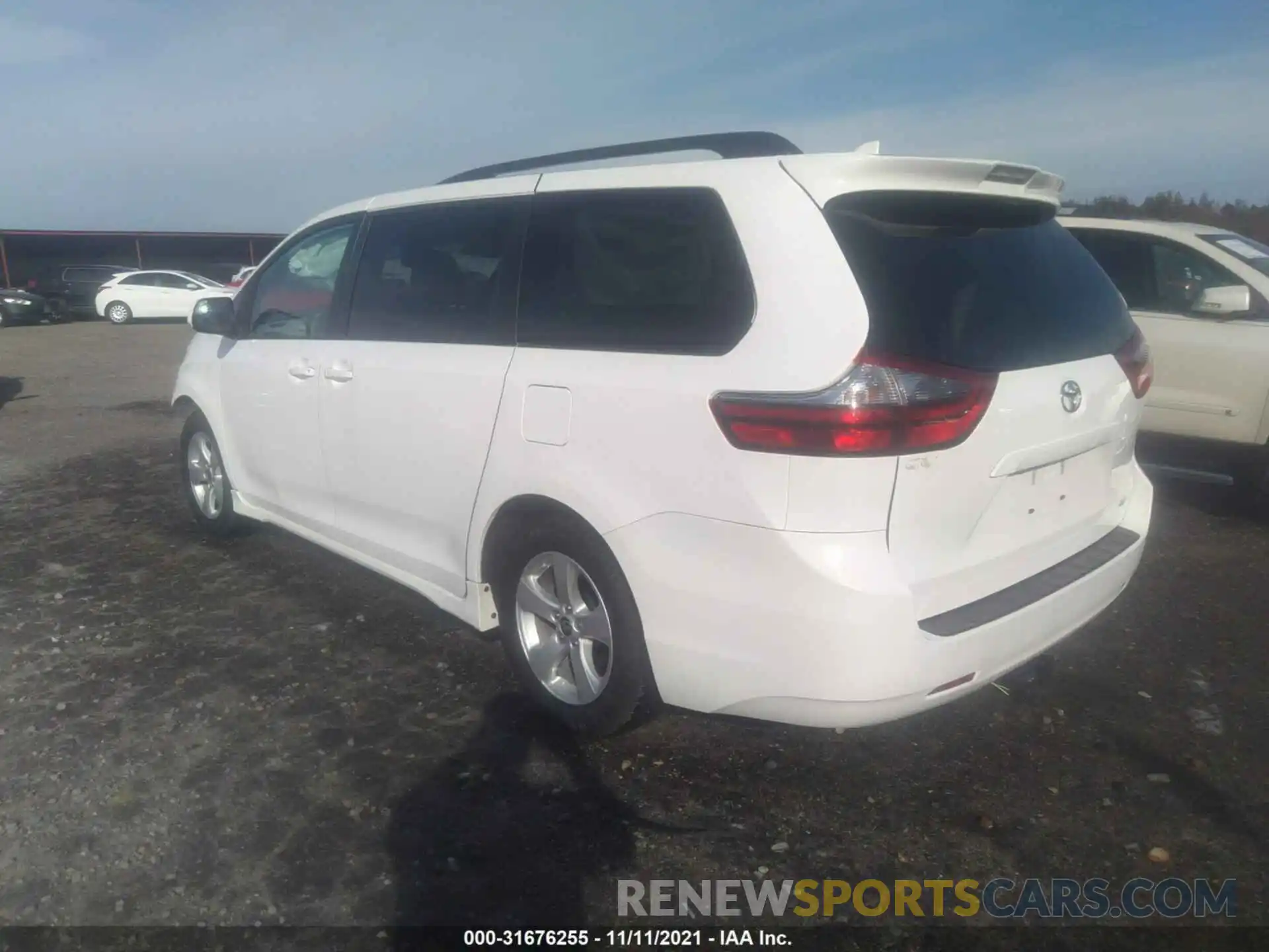 3 Photograph of a damaged car 5TDKZ3DC1LS065235 TOYOTA SIENNA 2020