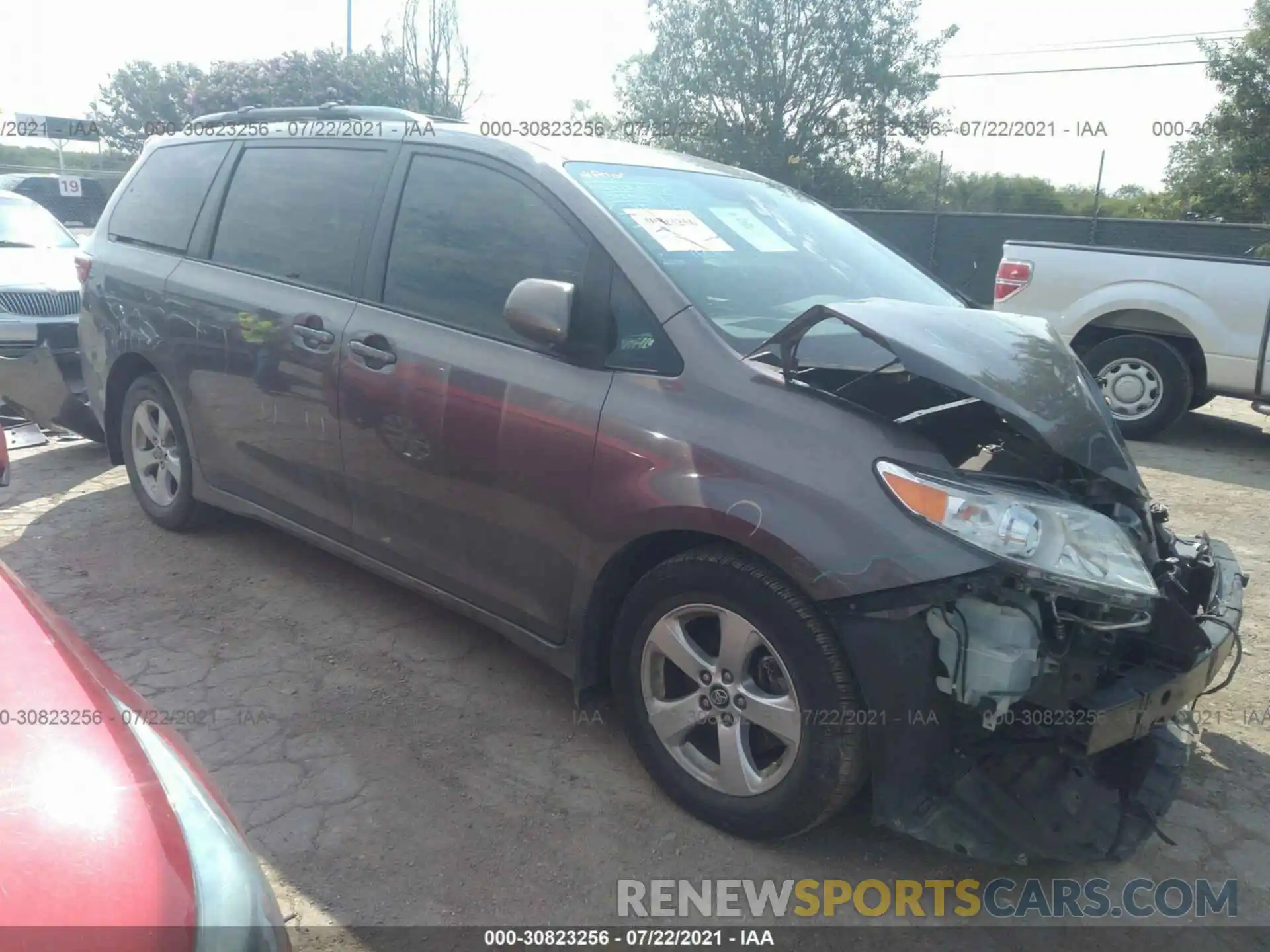 1 Photograph of a damaged car 5TDKZ3DC2LS022829 TOYOTA SIENNA 2020