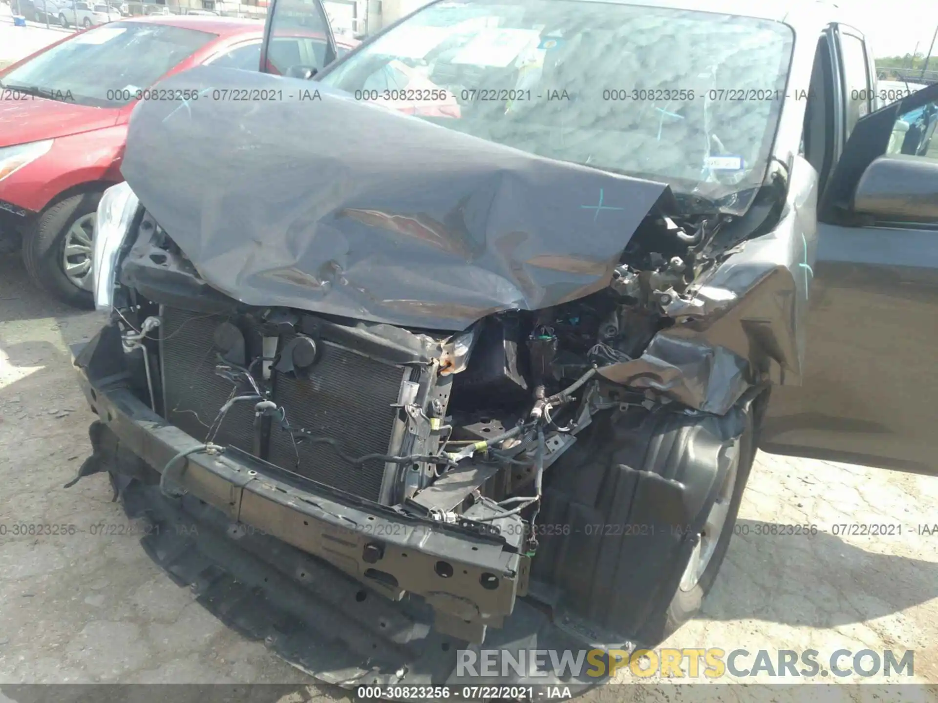 6 Photograph of a damaged car 5TDKZ3DC2LS022829 TOYOTA SIENNA 2020