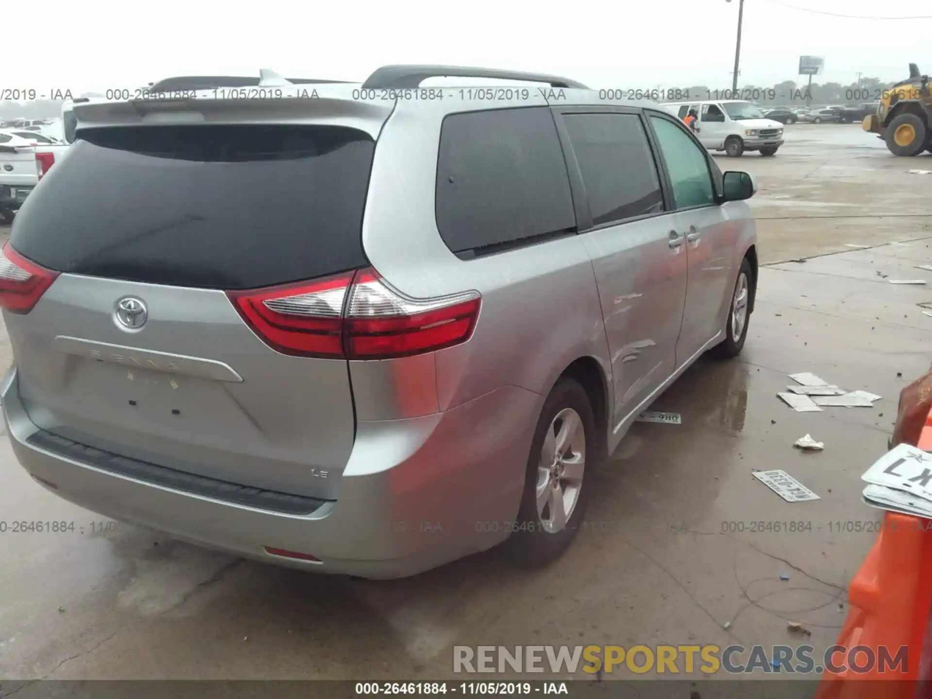 4 Photograph of a damaged car 5TDKZ3DC2LS022832 TOYOTA SIENNA 2020