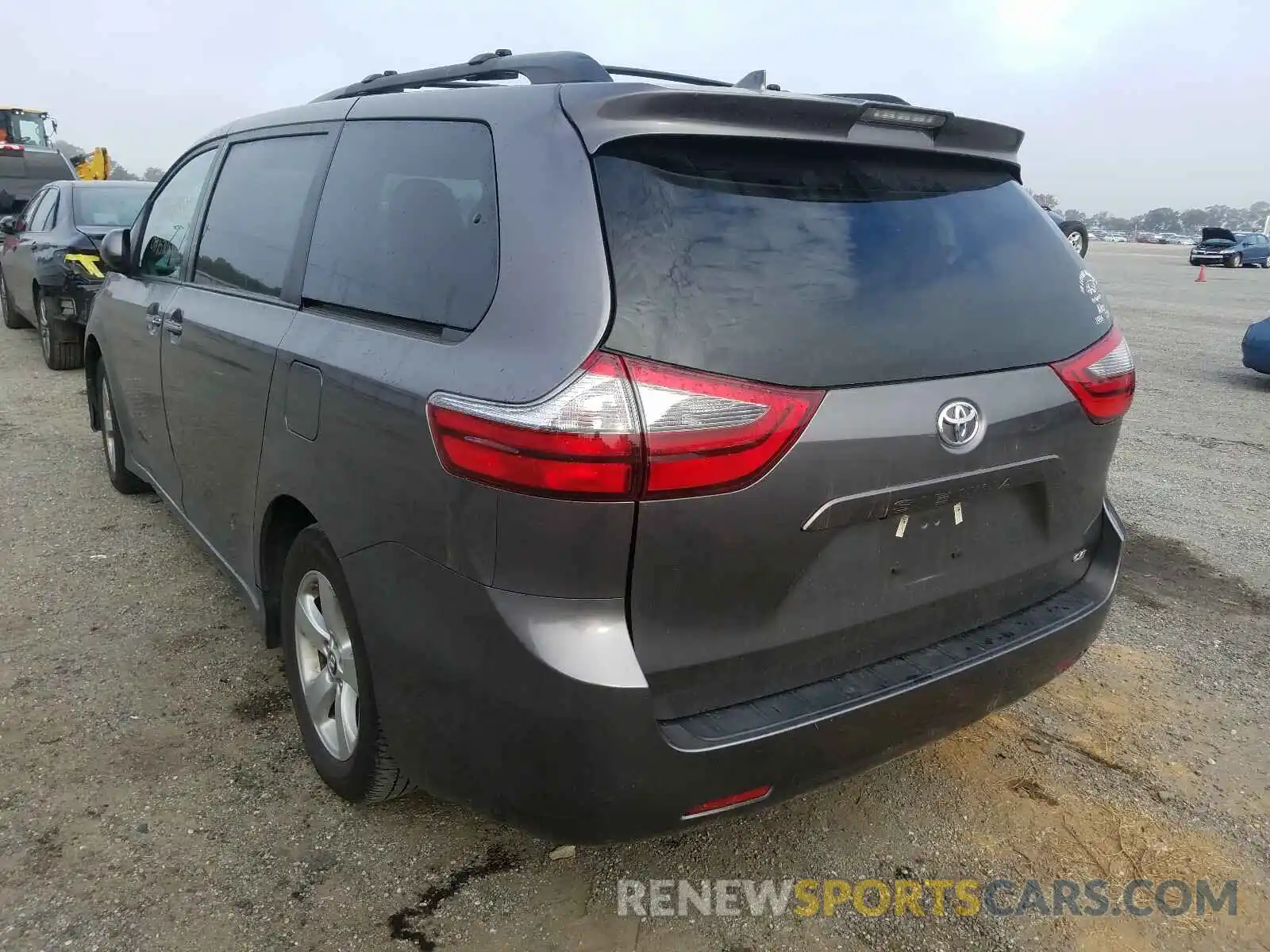 3 Photograph of a damaged car 5TDKZ3DC2LS024273 TOYOTA SIENNA 2020