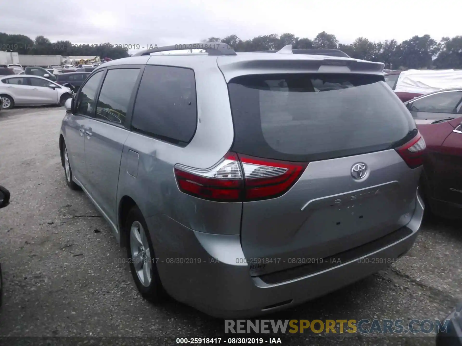 3 Photograph of a damaged car 5TDKZ3DC2LS026556 TOYOTA SIENNA 2020