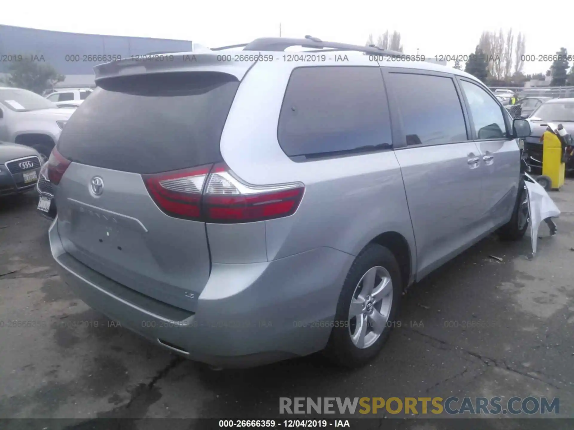 4 Photograph of a damaged car 5TDKZ3DC2LS026881 TOYOTA SIENNA 2020