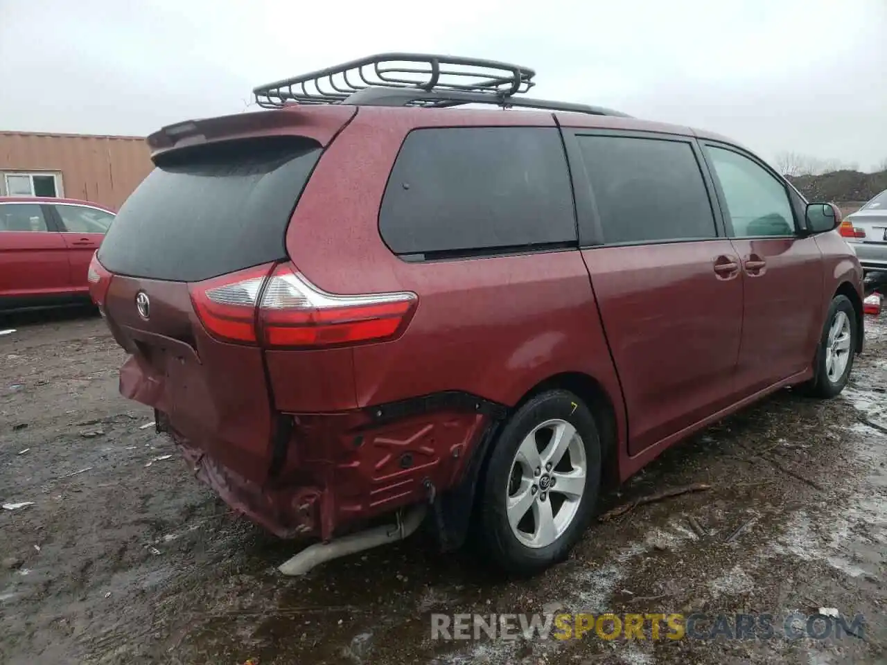 4 Photograph of a damaged car 5TDKZ3DC2LS029229 TOYOTA SIENNA 2020