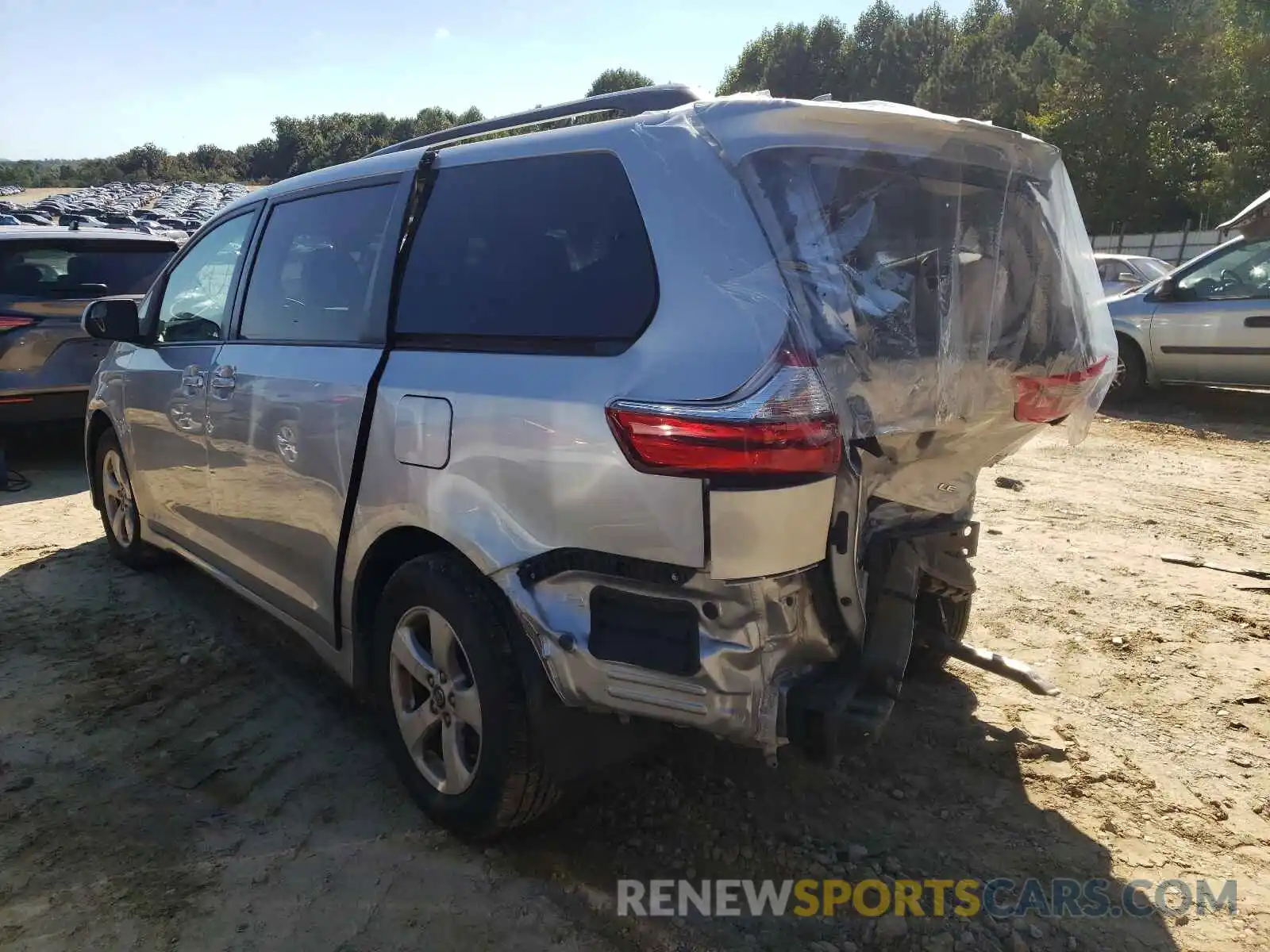 3 Photograph of a damaged car 5TDKZ3DC2LS033121 TOYOTA SIENNA 2020