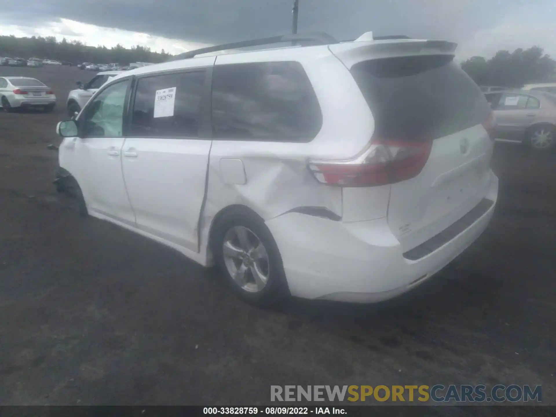 3 Photograph of a damaged car 5TDKZ3DC2LS039100 TOYOTA SIENNA 2020