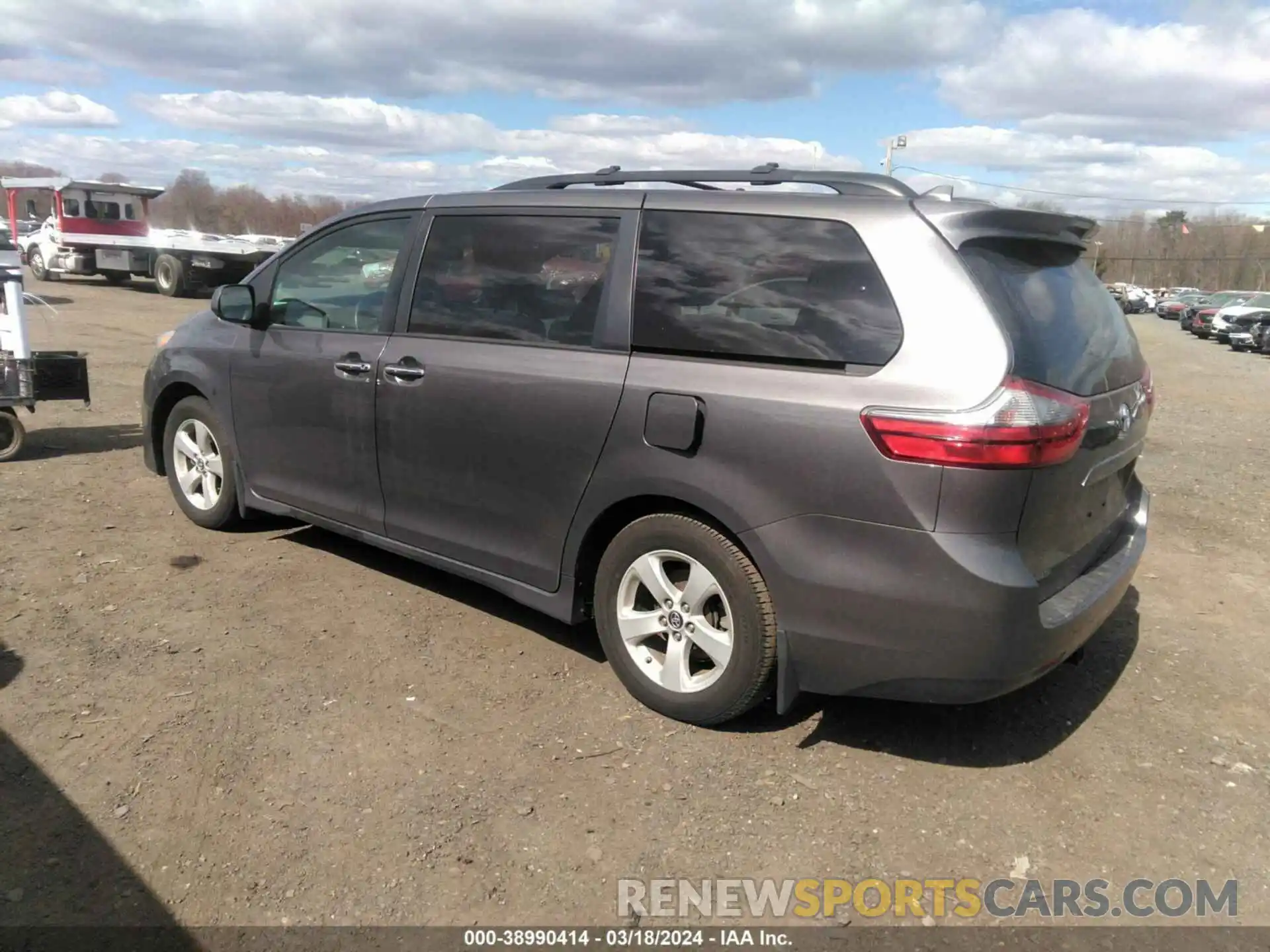 3 Photograph of a damaged car 5TDKZ3DC2LS043633 TOYOTA SIENNA 2020