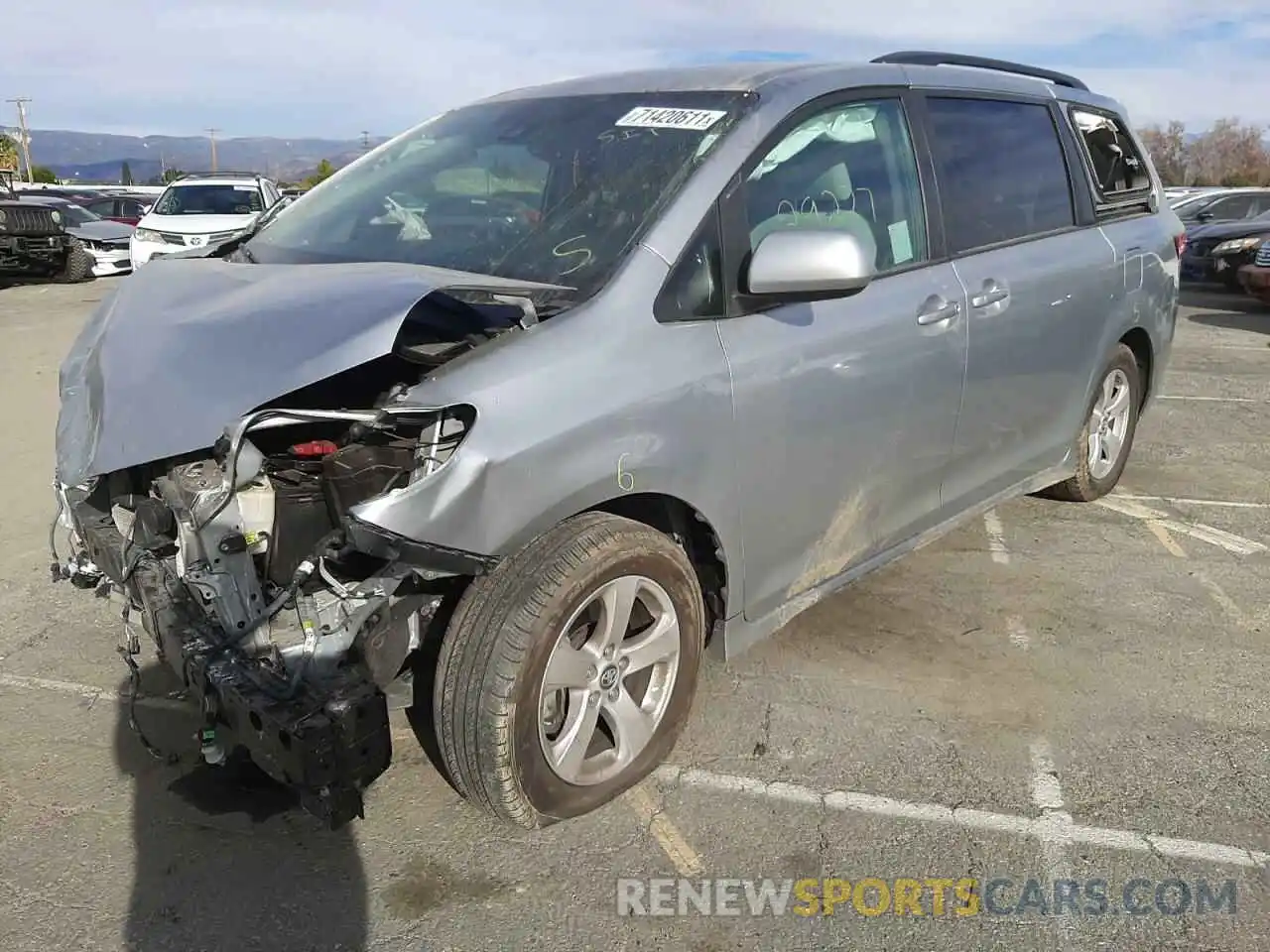 2 Photograph of a damaged car 5TDKZ3DC2LS043776 TOYOTA SIENNA 2020