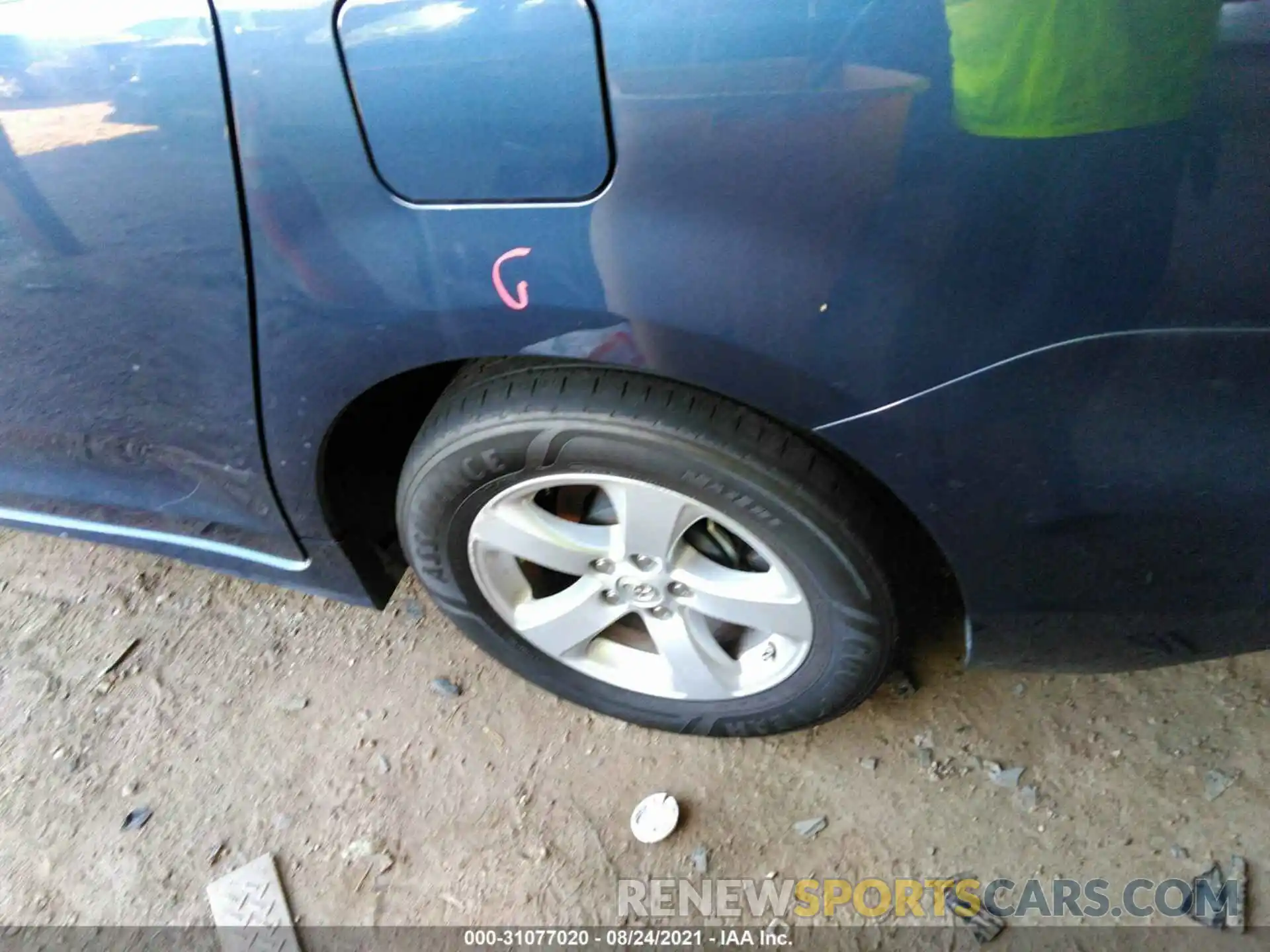 13 Photograph of a damaged car 5TDKZ3DC2LS044524 TOYOTA SIENNA 2020