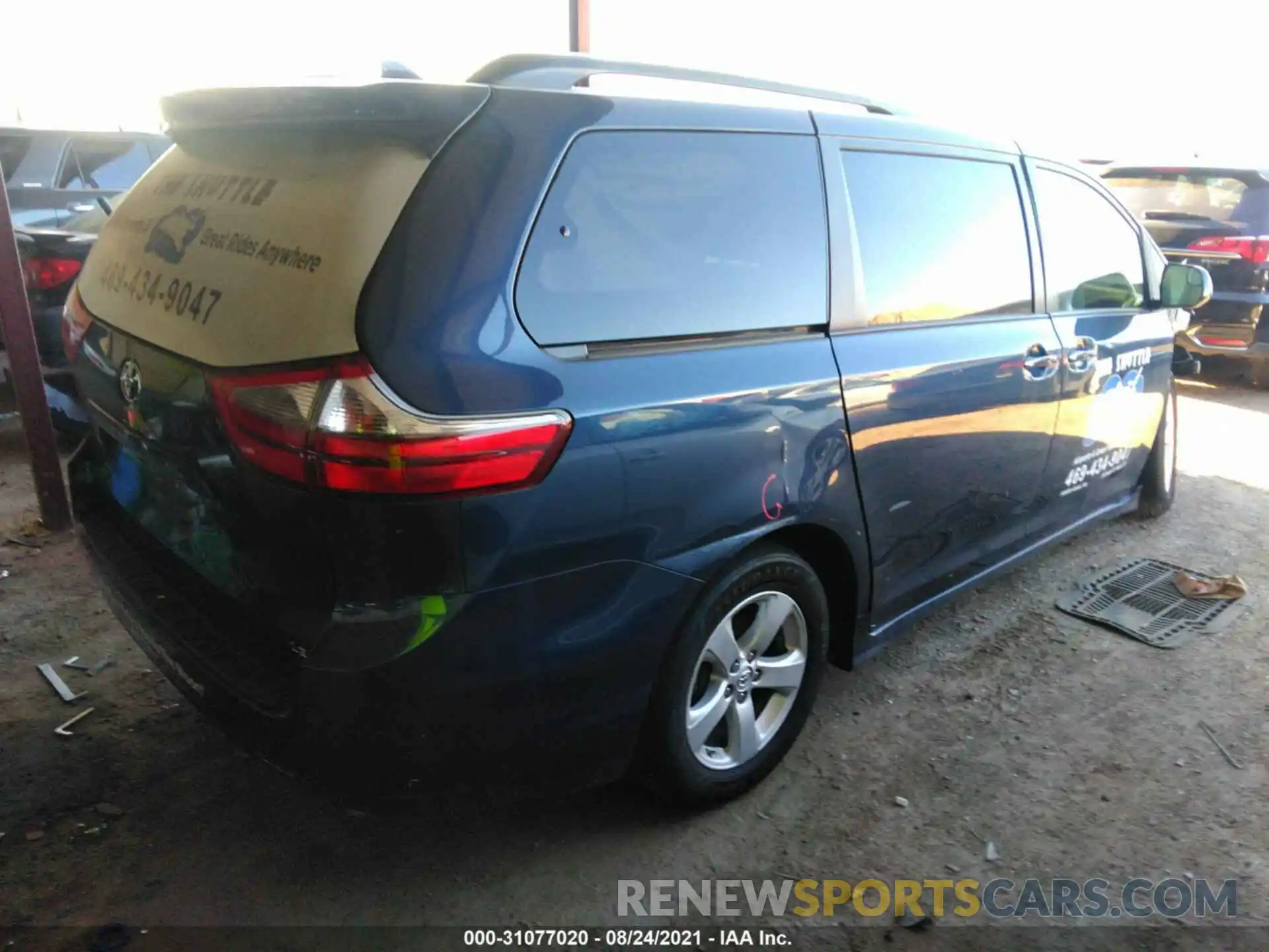 4 Фотография поврежденного автомобиля 5TDKZ3DC2LS044524 TOYOTA SIENNA 2020