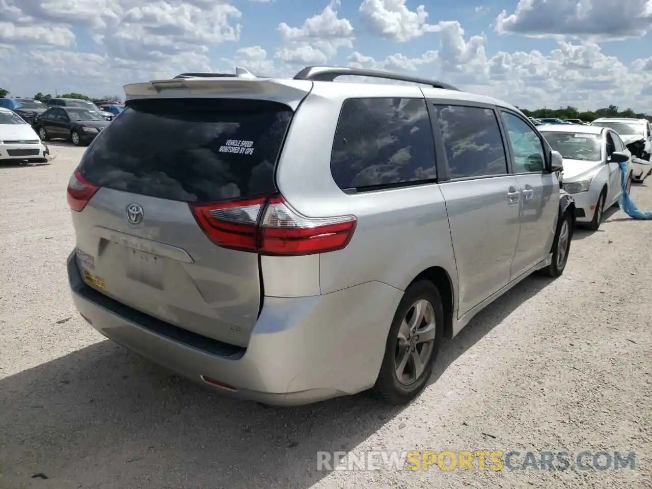 4 Photograph of a damaged car 5TDKZ3DC2LS050274 TOYOTA SIENNA 2020