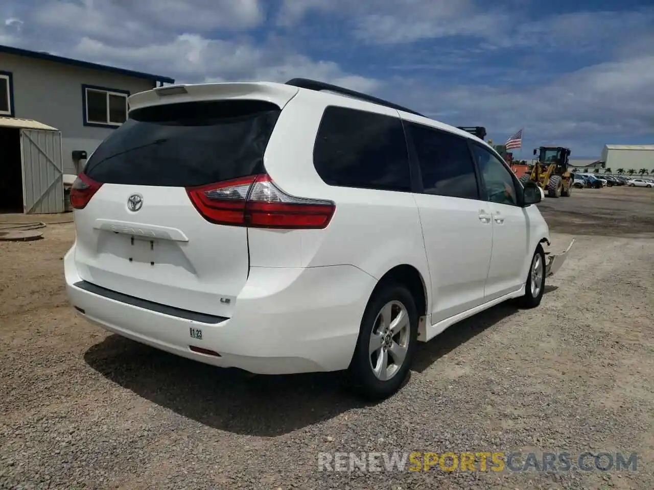 4 Photograph of a damaged car 5TDKZ3DC2LS054163 TOYOTA SIENNA 2020