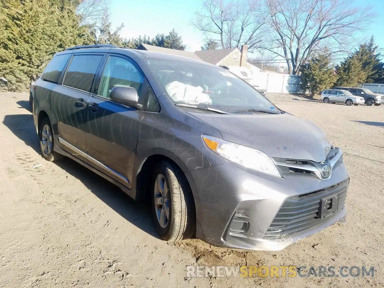 1 Photograph of a damaged car 5TDKZ3DC2LS054650 TOYOTA SIENNA 2020