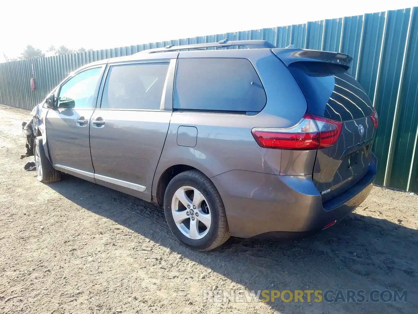 3 Фотография поврежденного автомобиля 5TDKZ3DC2LS054650 TOYOTA SIENNA 2020