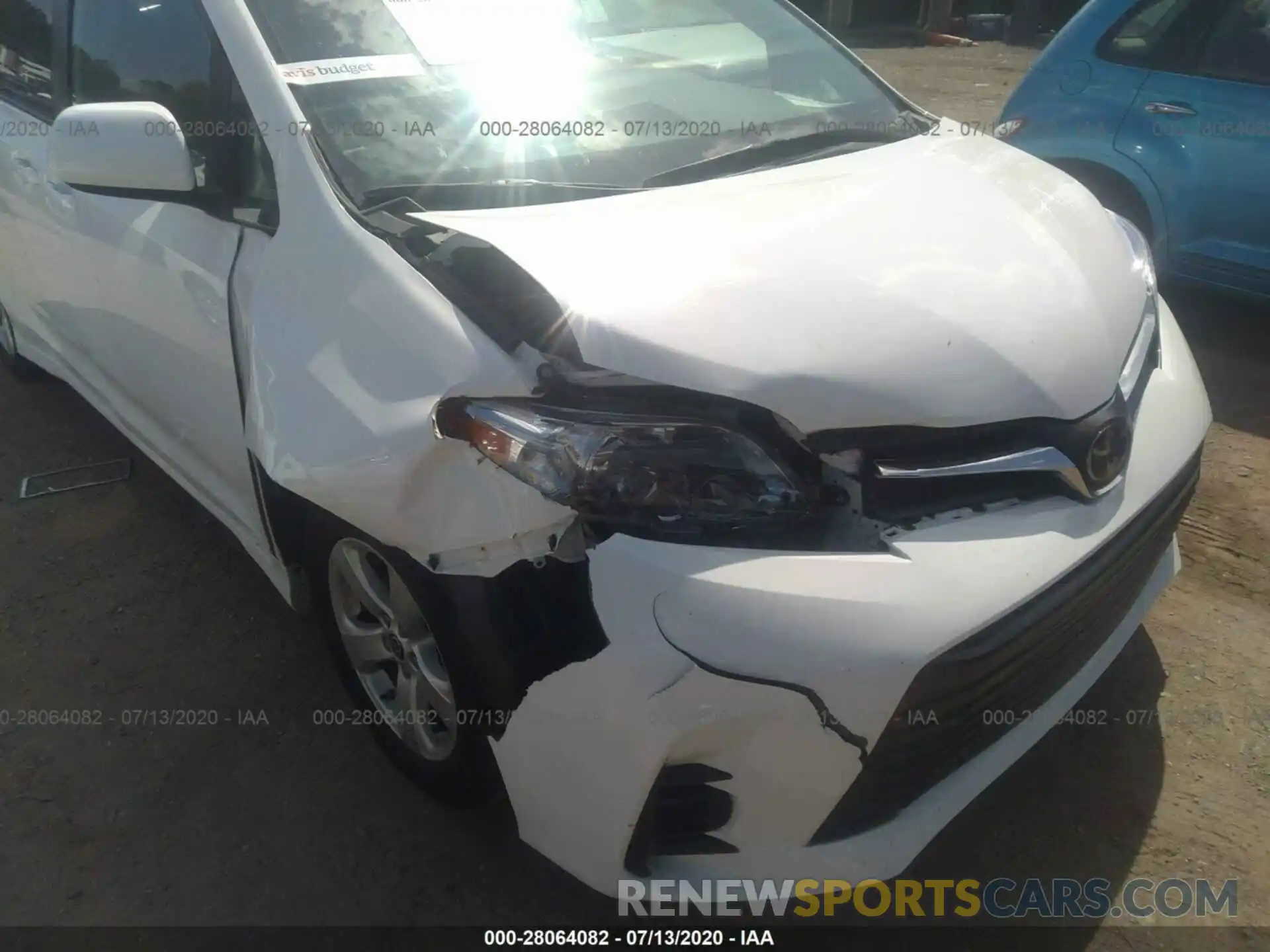 6 Photograph of a damaged car 5TDKZ3DC2LS057564 TOYOTA SIENNA 2020